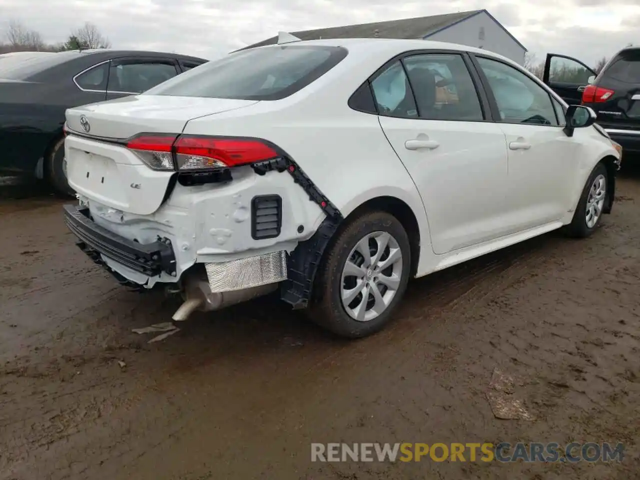 4 Photograph of a damaged car 5YFEPMAE0MP215456 TOYOTA COROLLA 2021