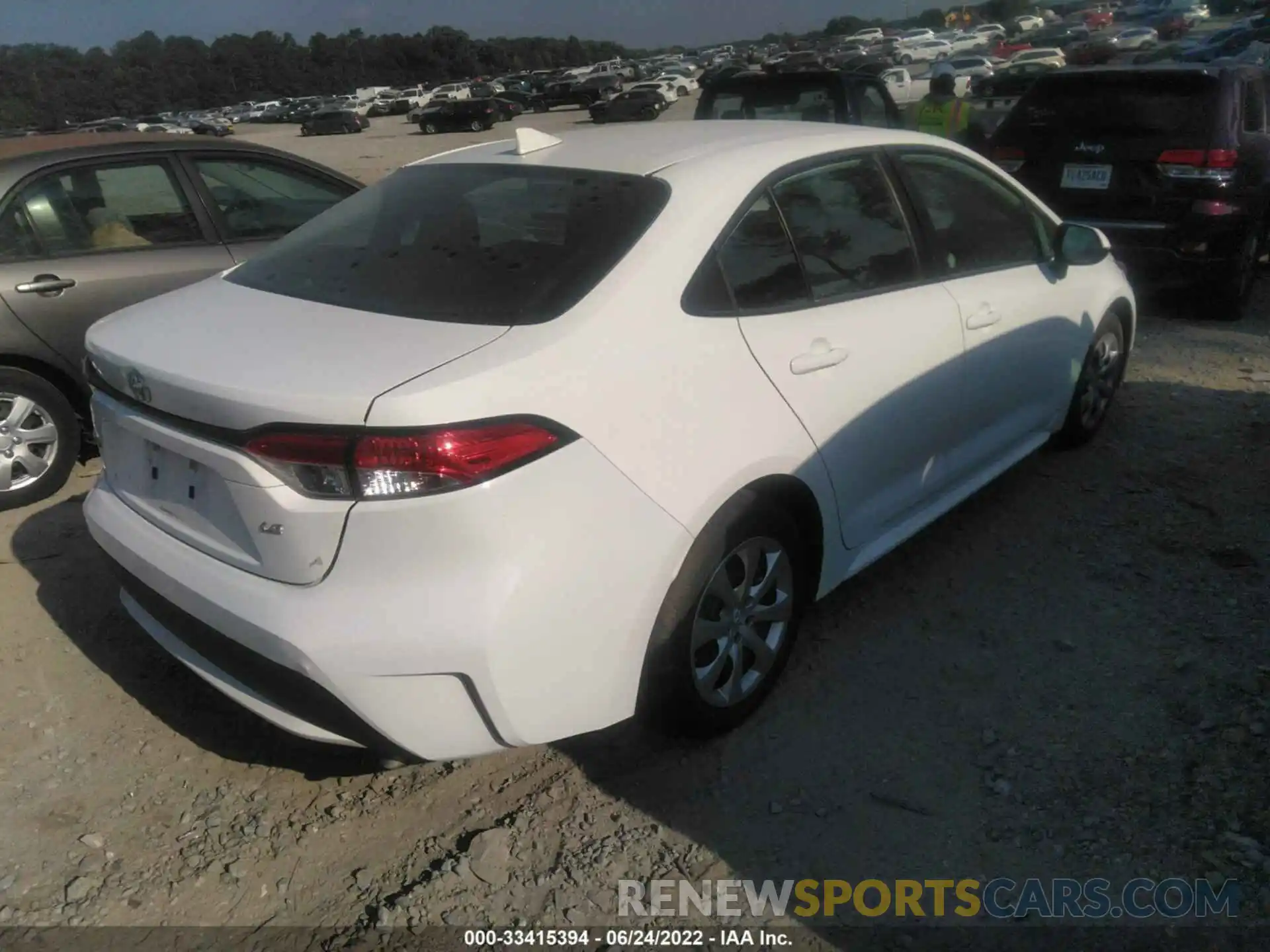 4 Photograph of a damaged car 5YFEPMAE0MP218776 TOYOTA COROLLA 2021