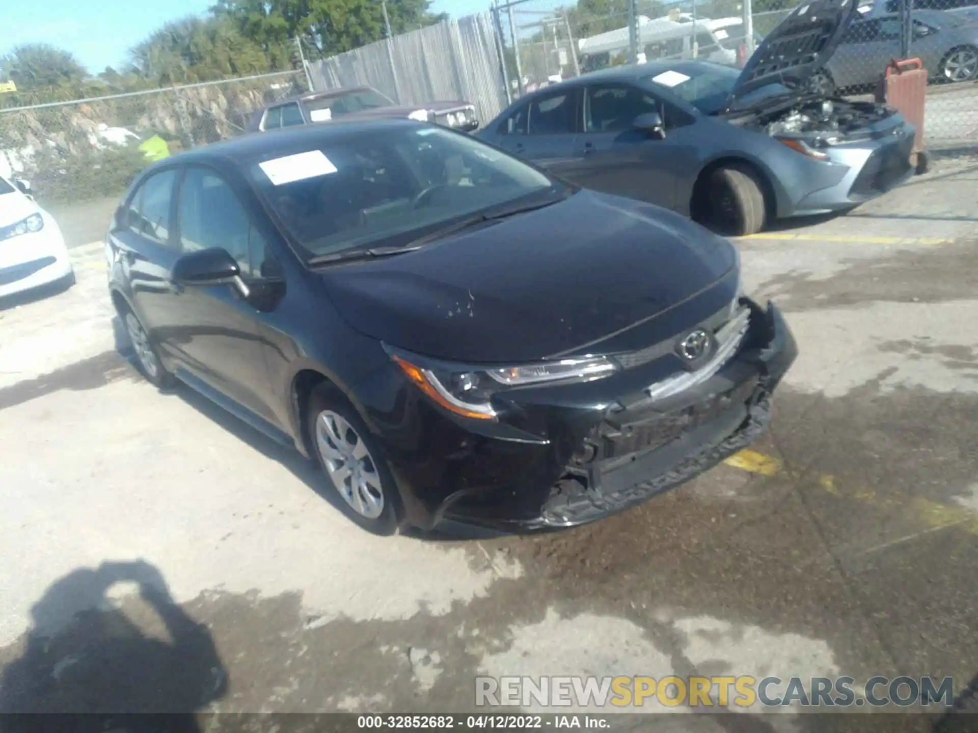 1 Photograph of a damaged car 5YFEPMAE0MP220088 TOYOTA COROLLA 2021