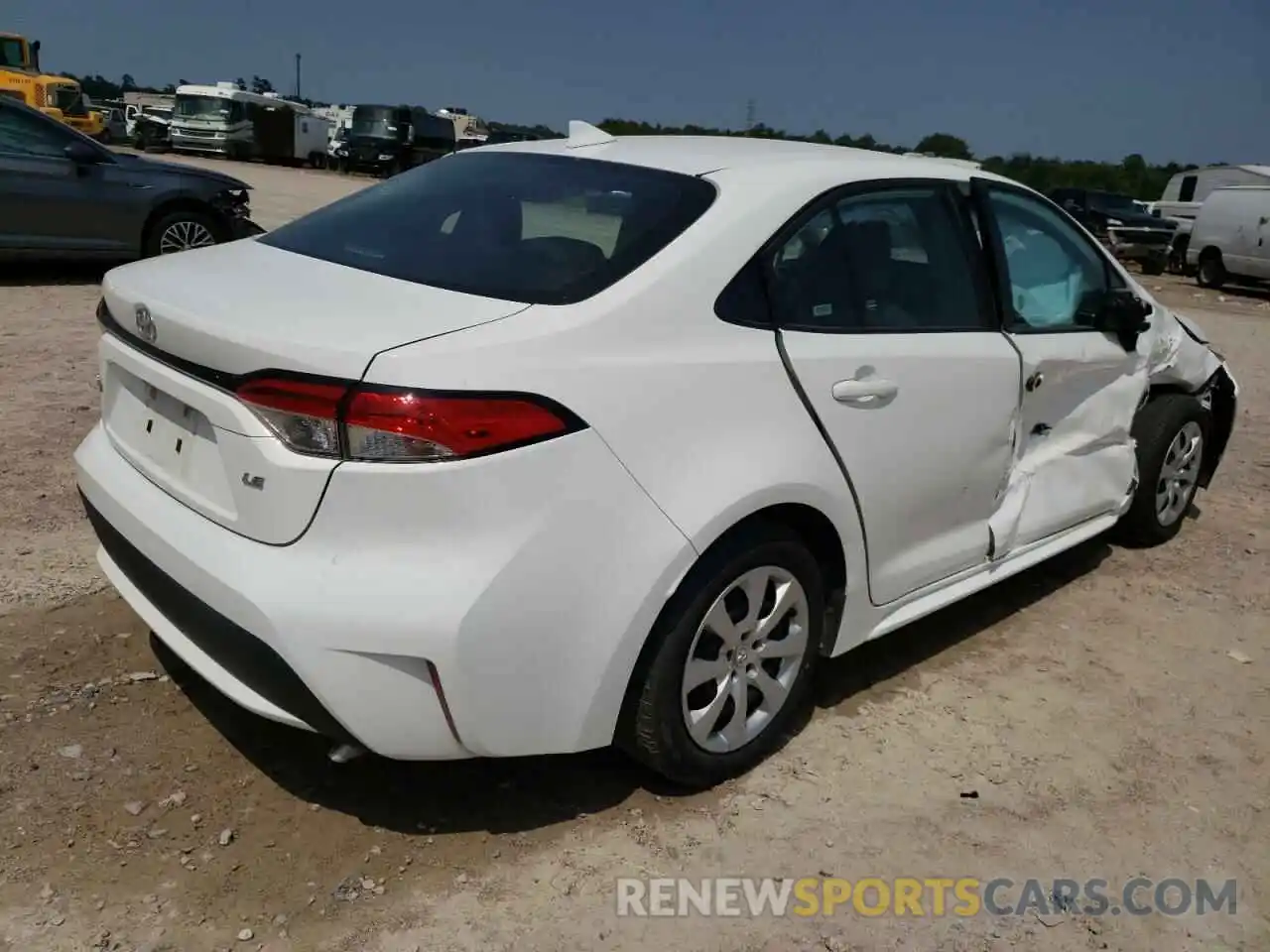 4 Photograph of a damaged car 5YFEPMAE0MP221161 TOYOTA COROLLA 2021