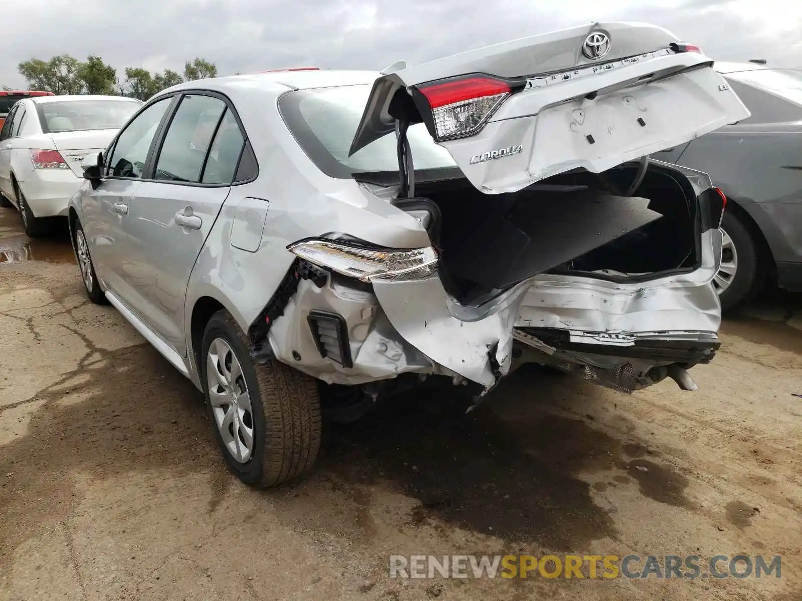 3 Photograph of a damaged car 5YFEPMAE0MP222391 TOYOTA COROLLA 2021