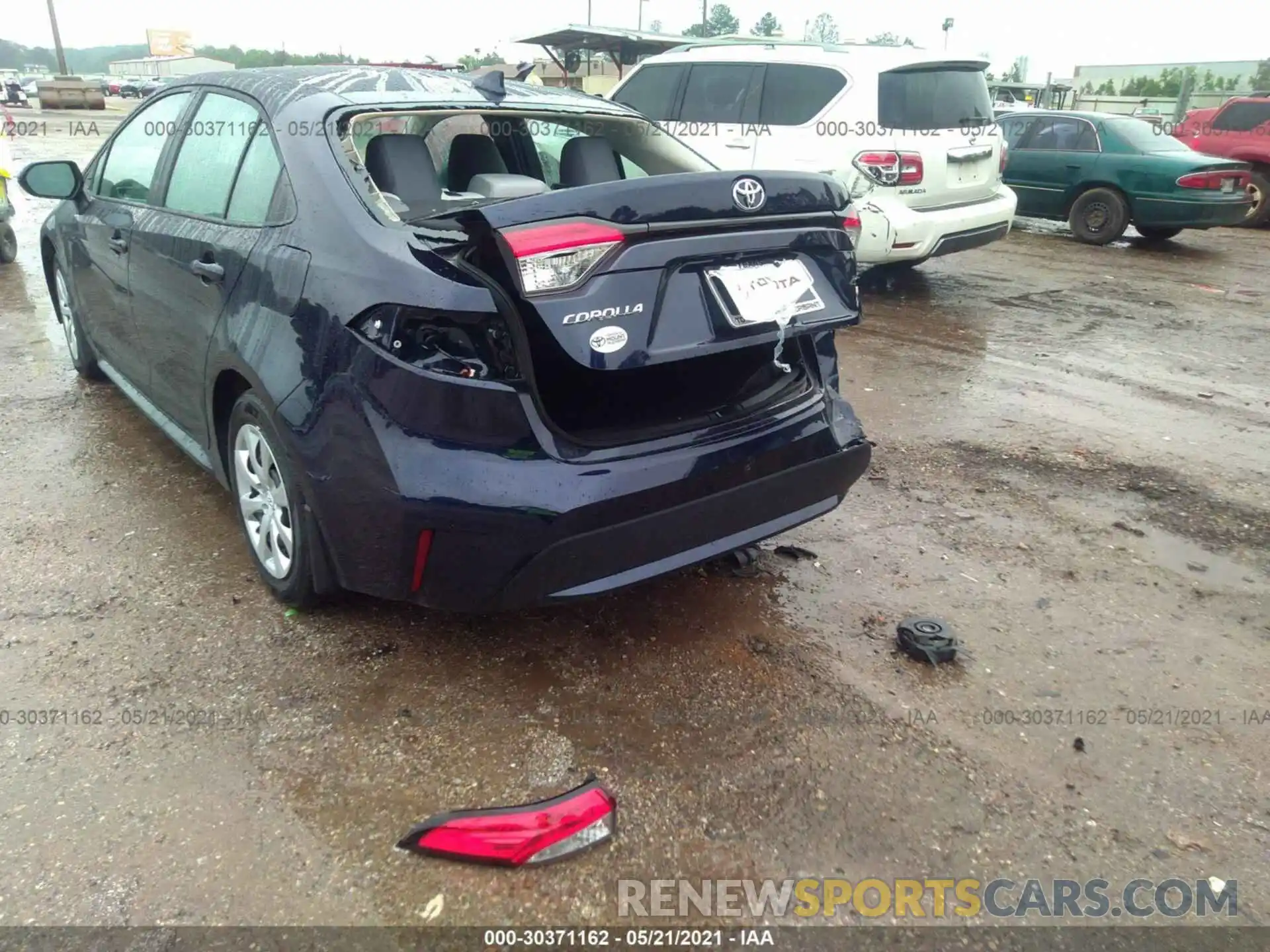 12 Photograph of a damaged car 5YFEPMAE0MP226196 TOYOTA COROLLA 2021