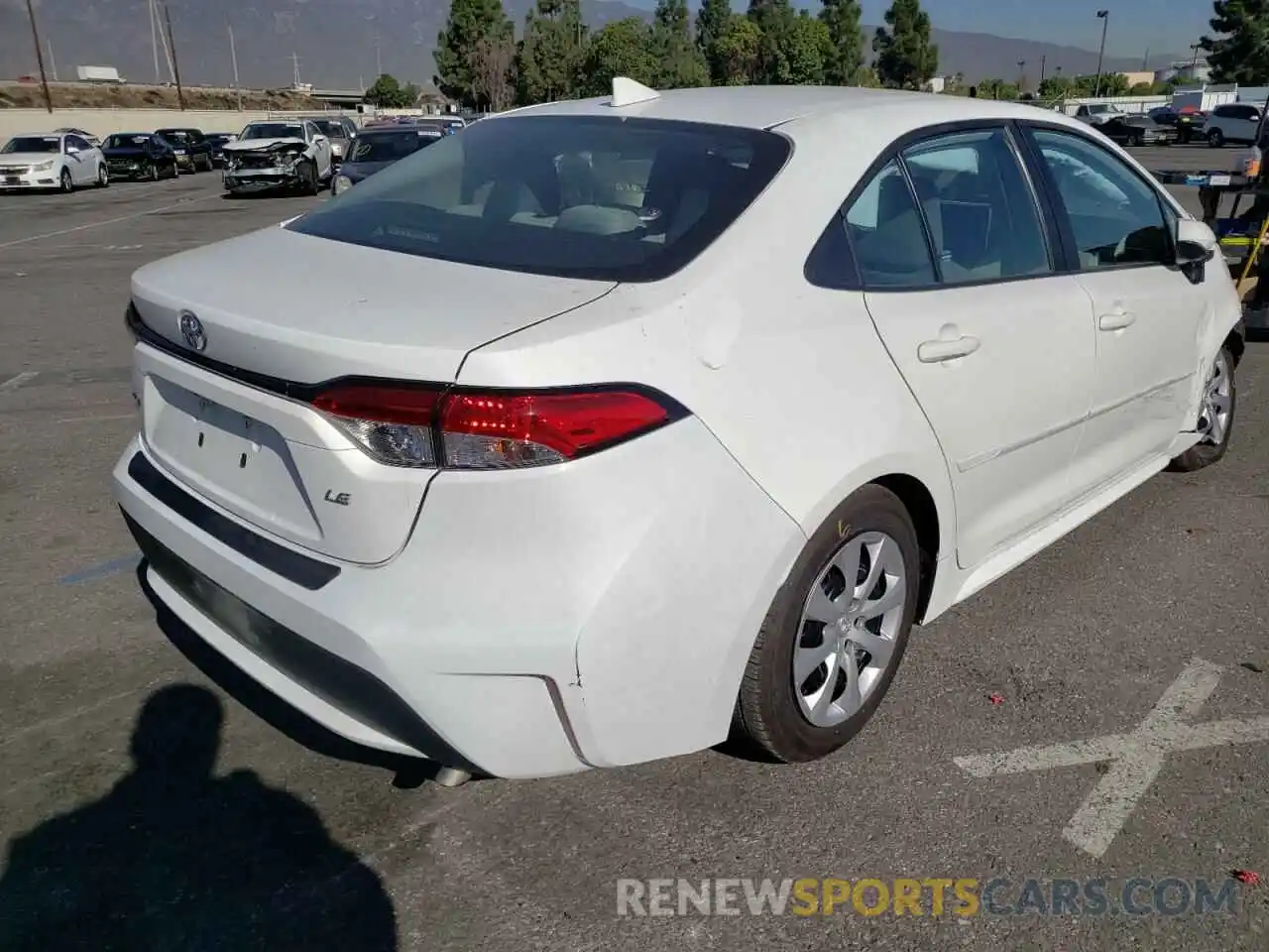 4 Photograph of a damaged car 5YFEPMAE0MP227185 TOYOTA COROLLA 2021