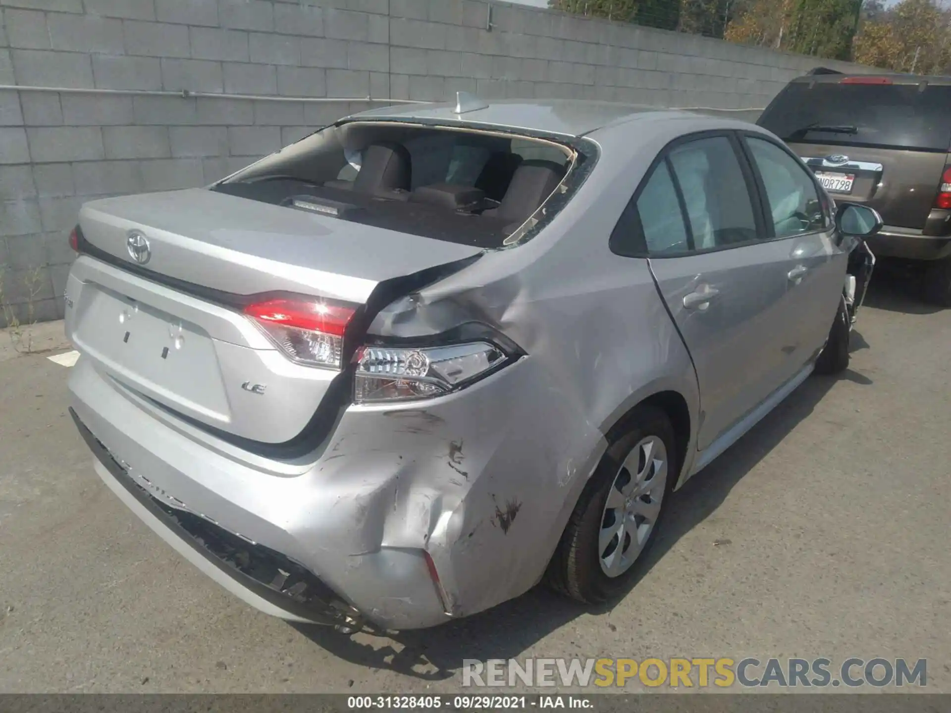 4 Photograph of a damaged car 5YFEPMAE0MP227770 TOYOTA COROLLA 2021