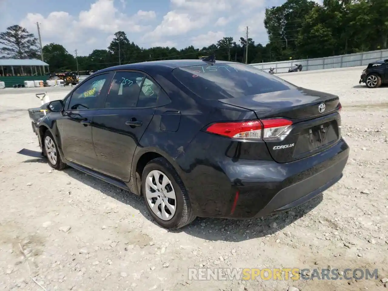 3 Photograph of a damaged car 5YFEPMAE0MP236291 TOYOTA COROLLA 2021