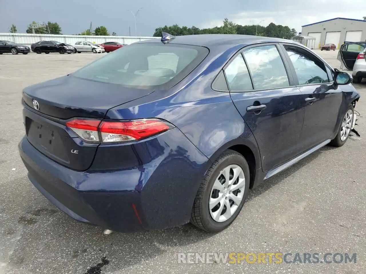 4 Photograph of a damaged car 5YFEPMAE0MP236761 TOYOTA COROLLA 2021