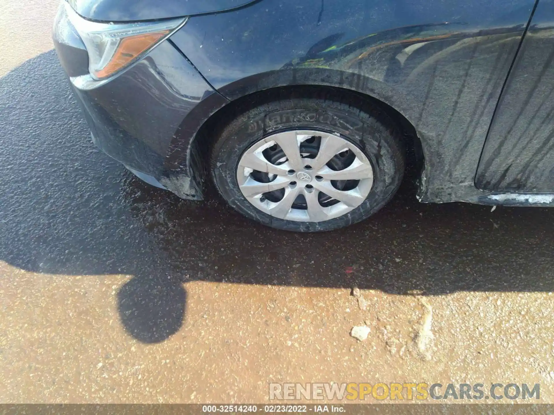 13 Photograph of a damaged car 5YFEPMAE0MP241703 TOYOTA COROLLA 2021