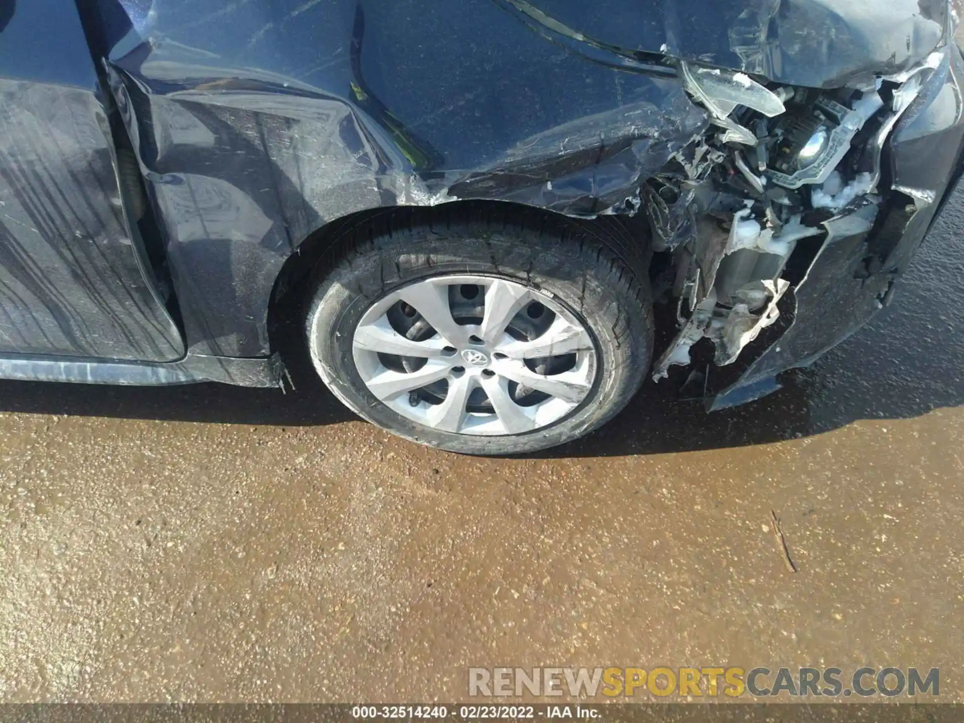 15 Photograph of a damaged car 5YFEPMAE0MP241703 TOYOTA COROLLA 2021