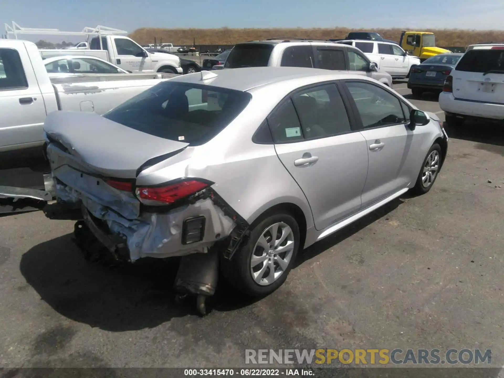 4 Photograph of a damaged car 5YFEPMAE0MP248425 TOYOTA COROLLA 2021