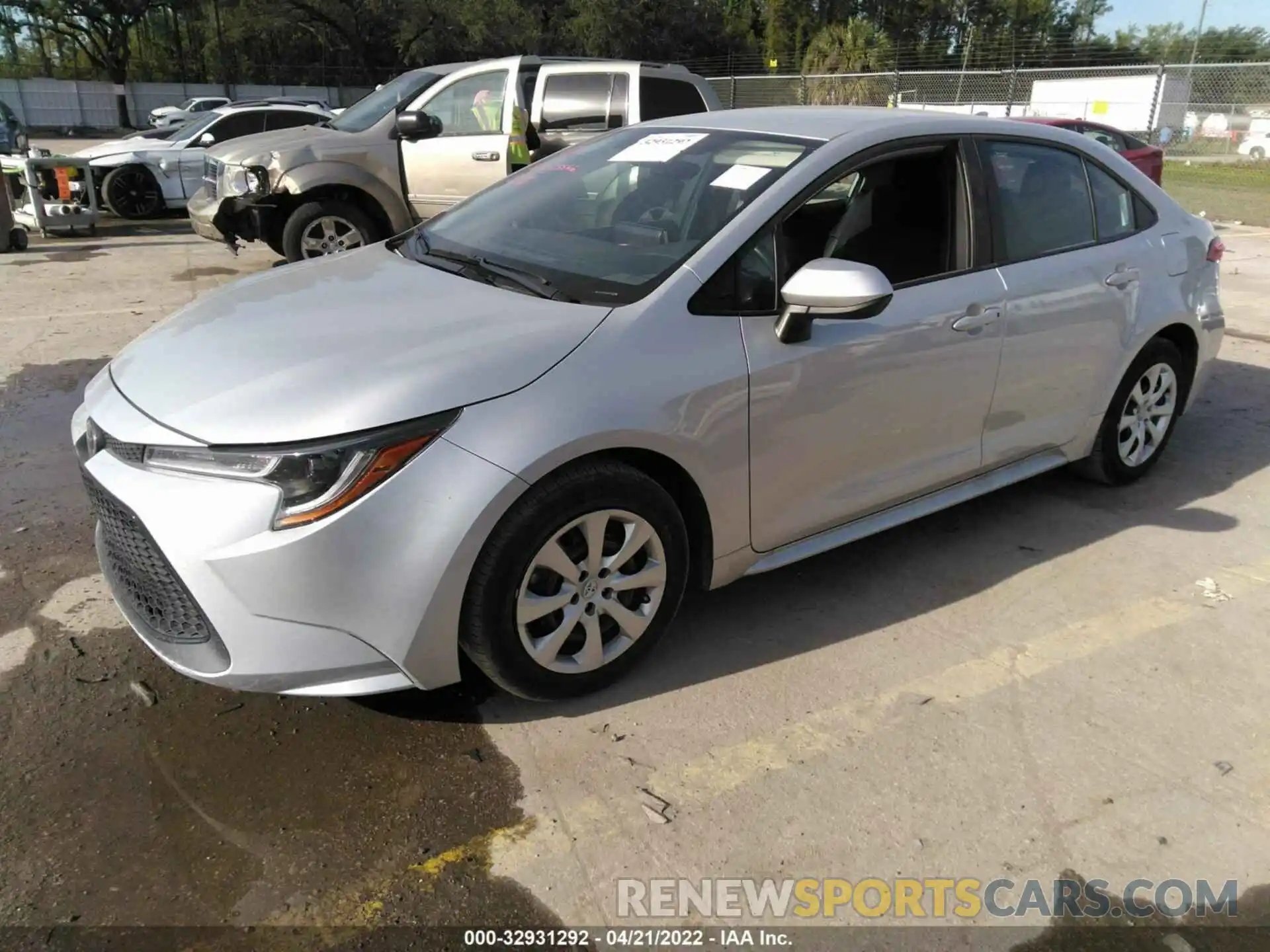 2 Photograph of a damaged car 5YFEPMAE0MP250904 TOYOTA COROLLA 2021