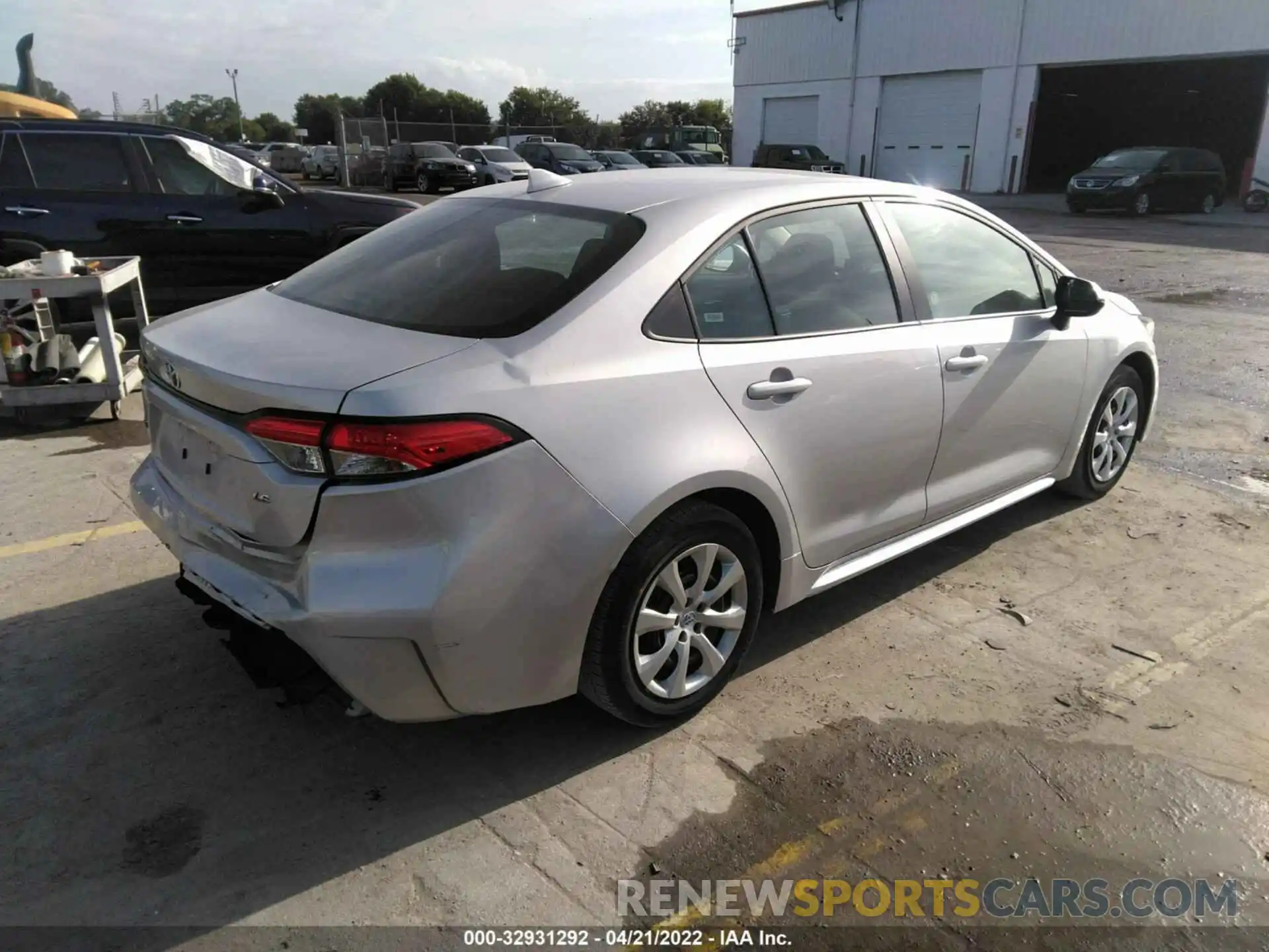 4 Photograph of a damaged car 5YFEPMAE0MP250904 TOYOTA COROLLA 2021