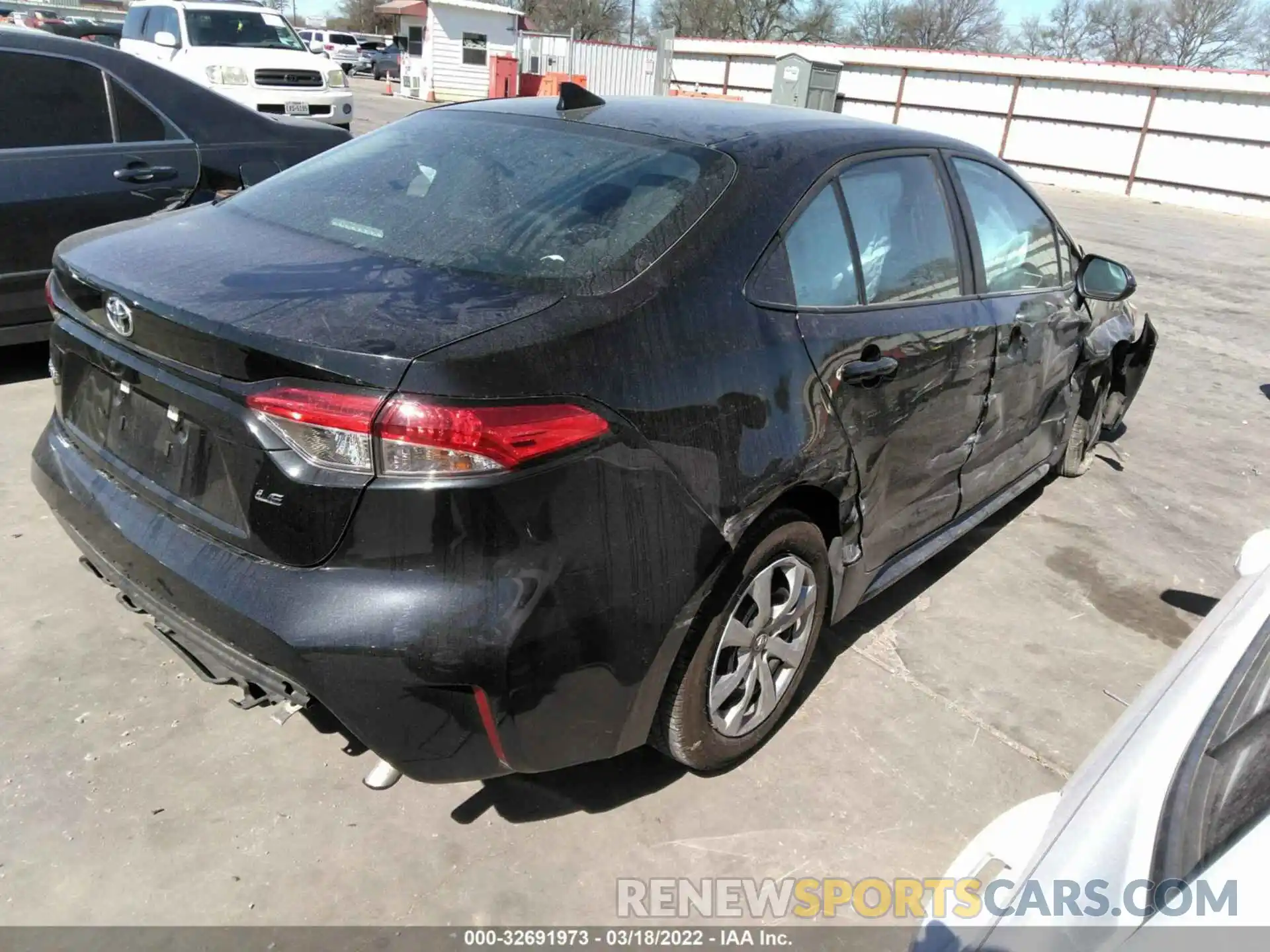 4 Photograph of a damaged car 5YFEPMAE0MP254046 TOYOTA COROLLA 2021