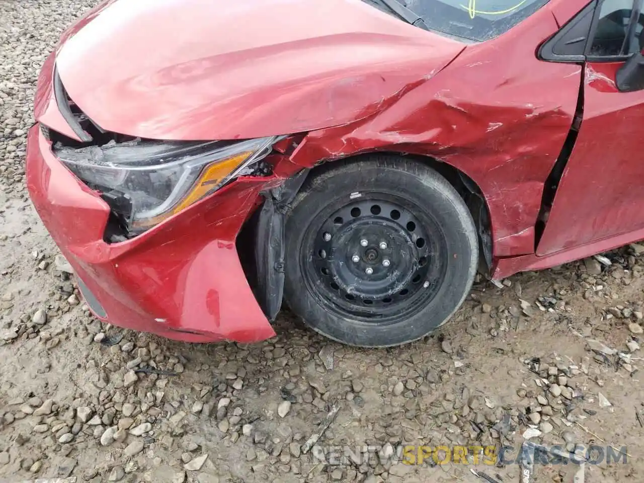 9 Photograph of a damaged car 5YFEPMAE0MP255262 TOYOTA COROLLA 2021