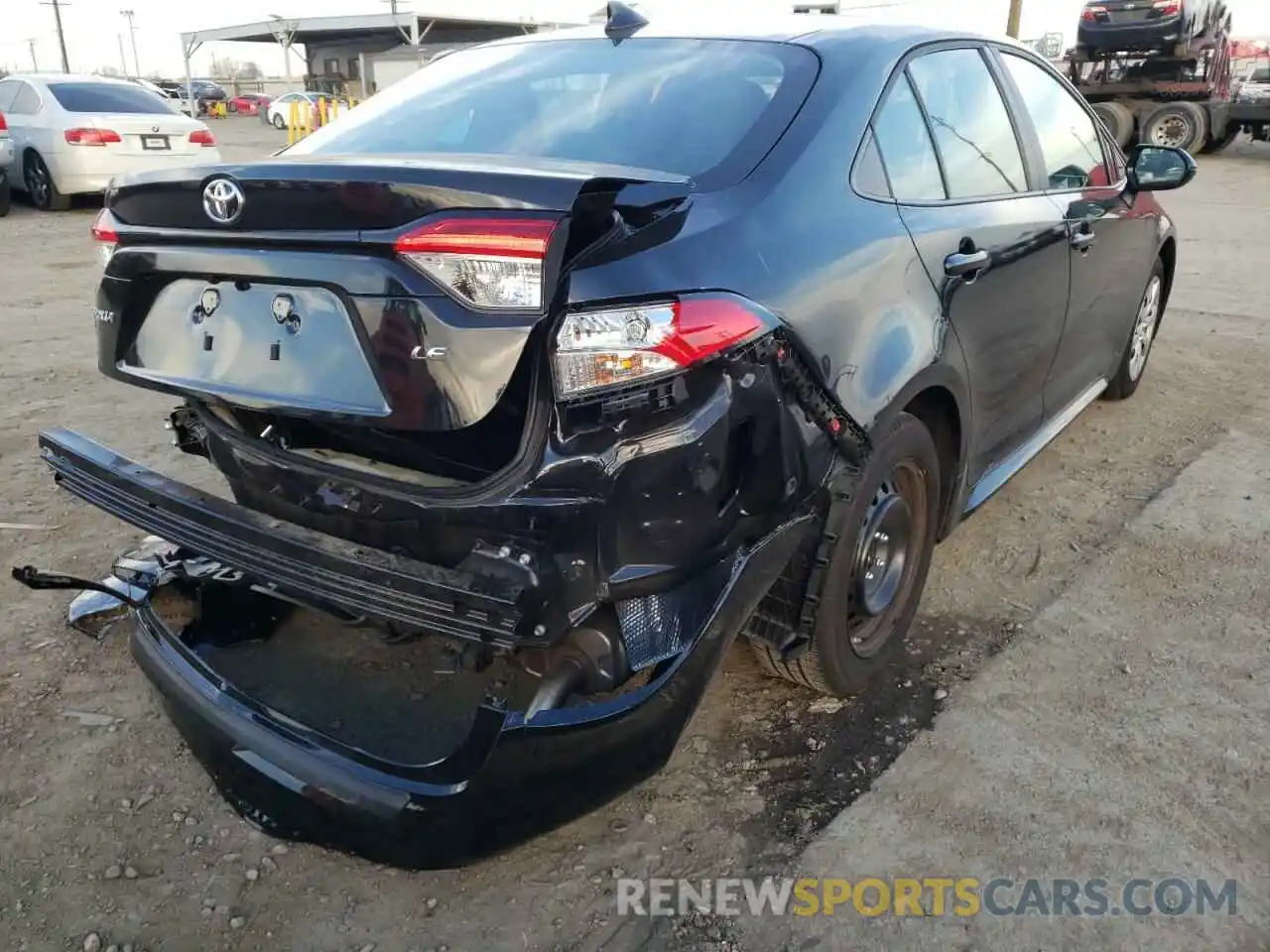 4 Photograph of a damaged car 5YFEPMAE0MP262888 TOYOTA COROLLA 2021