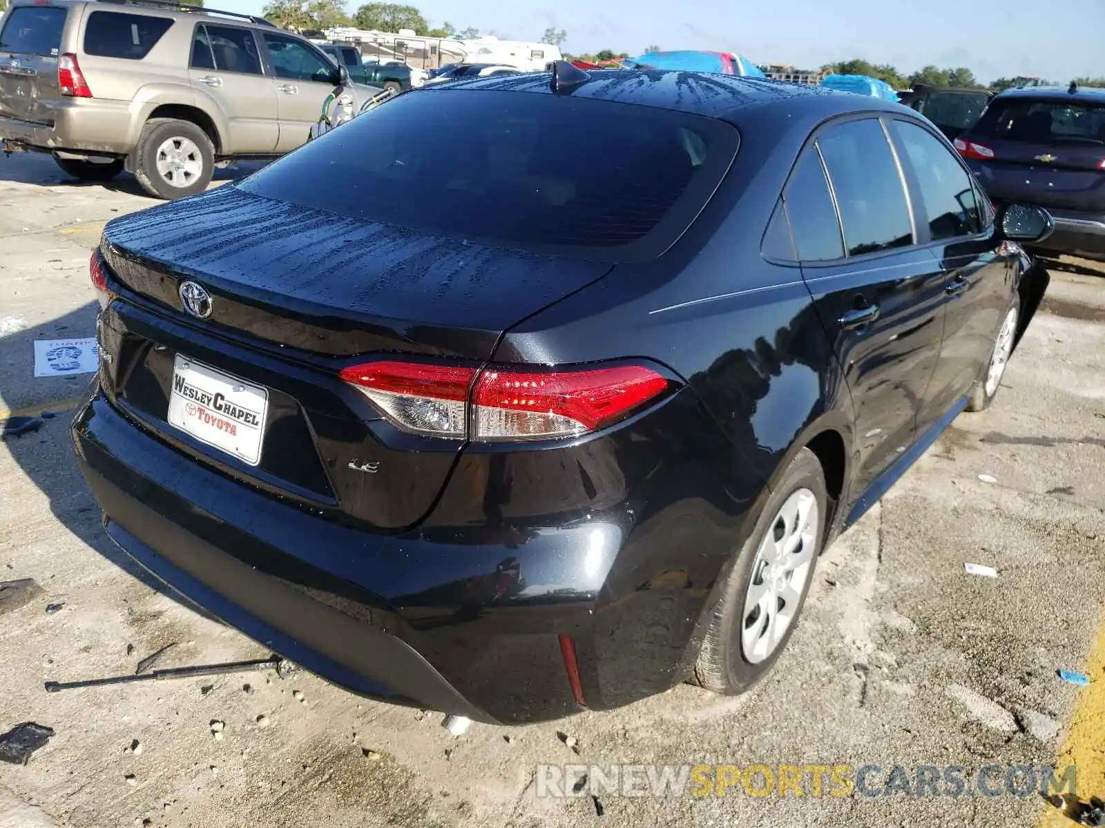 4 Photograph of a damaged car 5YFEPMAE0MP264575 TOYOTA COROLLA 2021