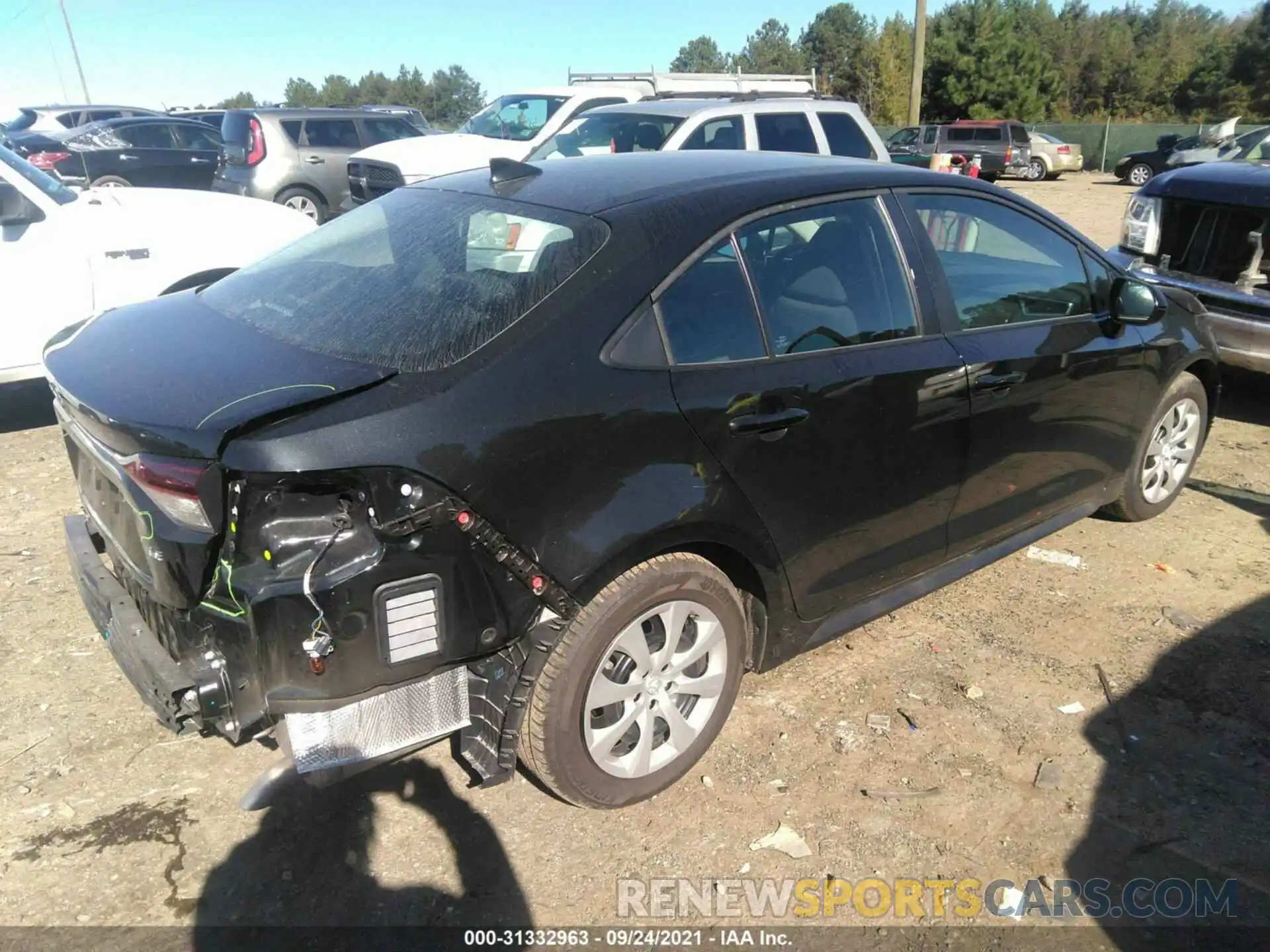 4 Photograph of a damaged car 5YFEPMAE0MP264849 TOYOTA COROLLA 2021