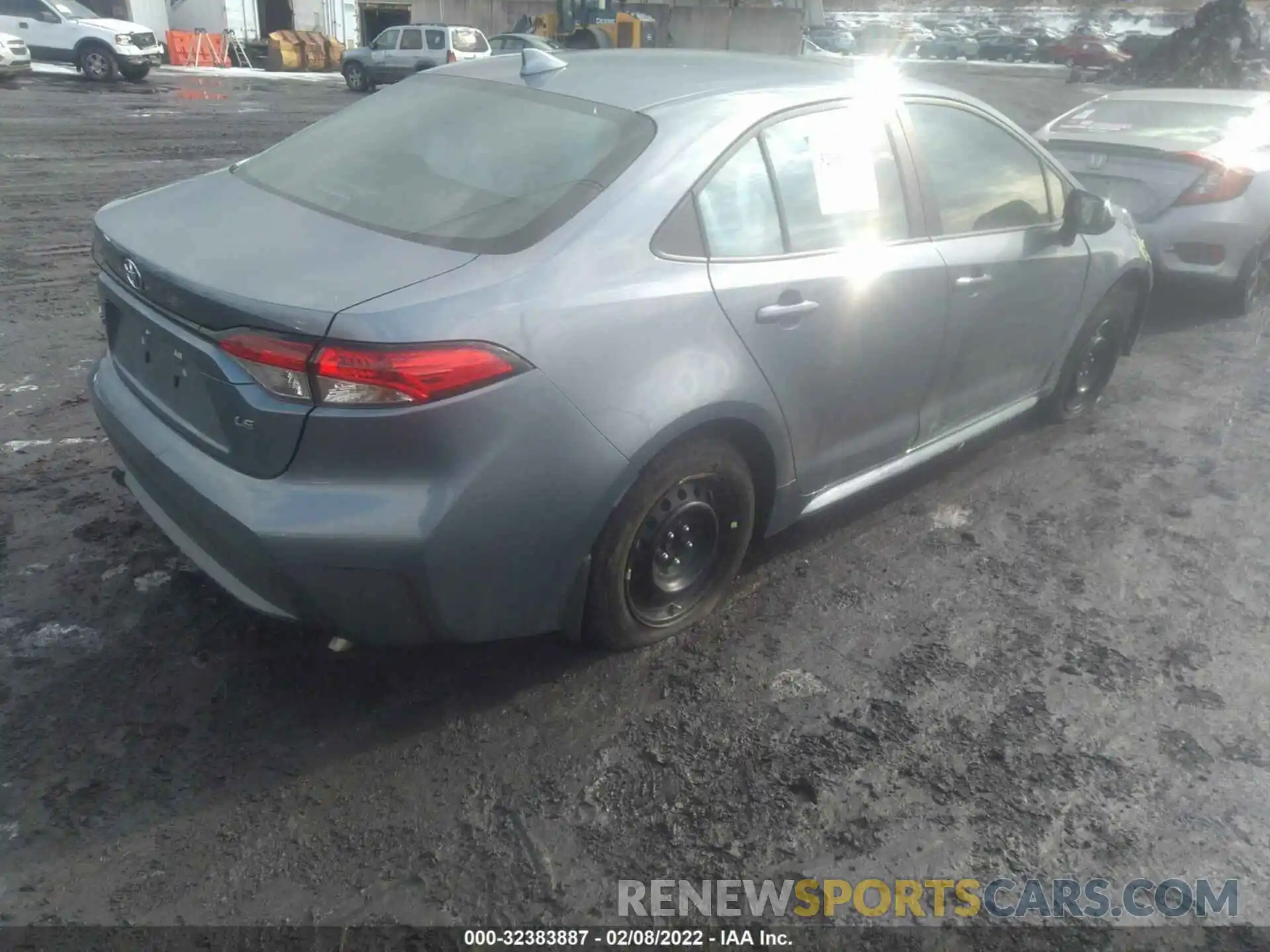 4 Photograph of a damaged car 5YFEPMAE0MP269534 TOYOTA COROLLA 2021