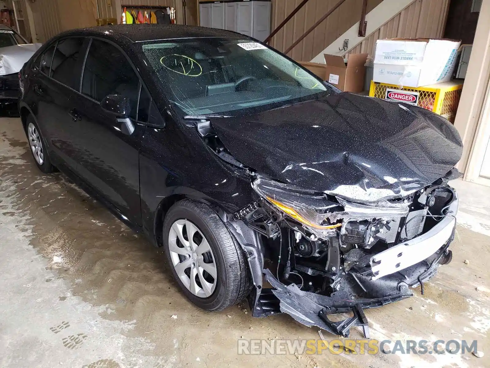 1 Photograph of a damaged car 5YFEPMAE0MP269744 TOYOTA COROLLA 2021