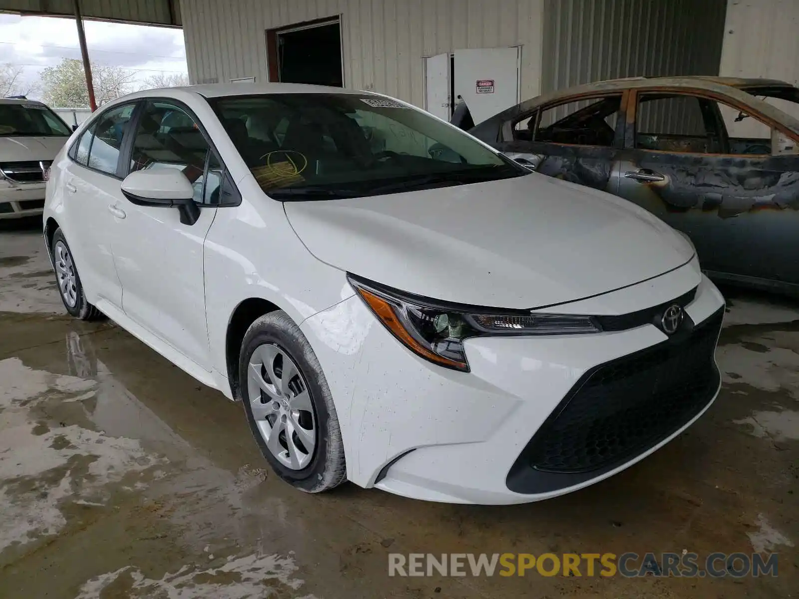 1 Photograph of a damaged car 5YFEPMAE1MP147801 TOYOTA COROLLA 2021