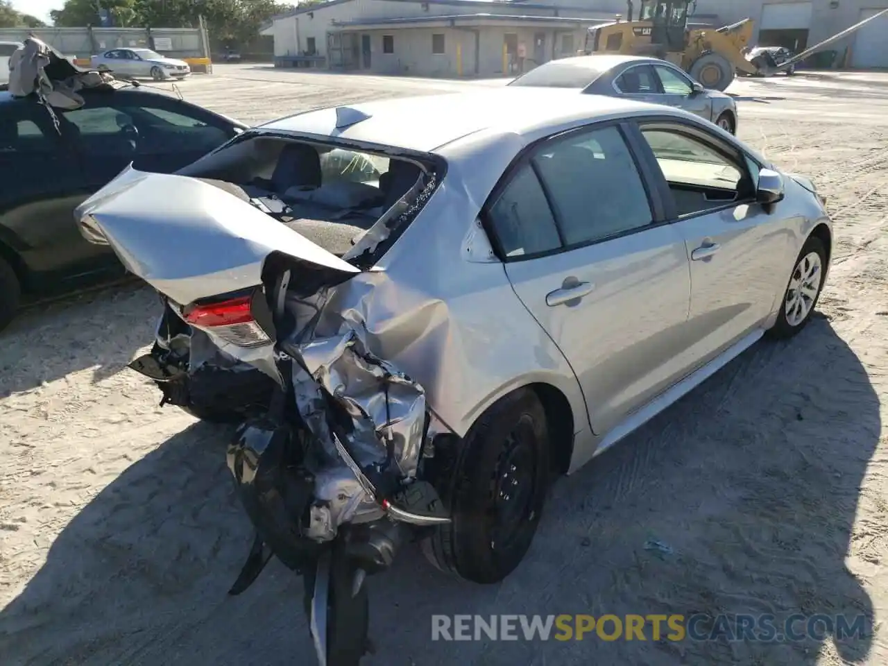 4 Photograph of a damaged car 5YFEPMAE1MP152867 TOYOTA COROLLA 2021