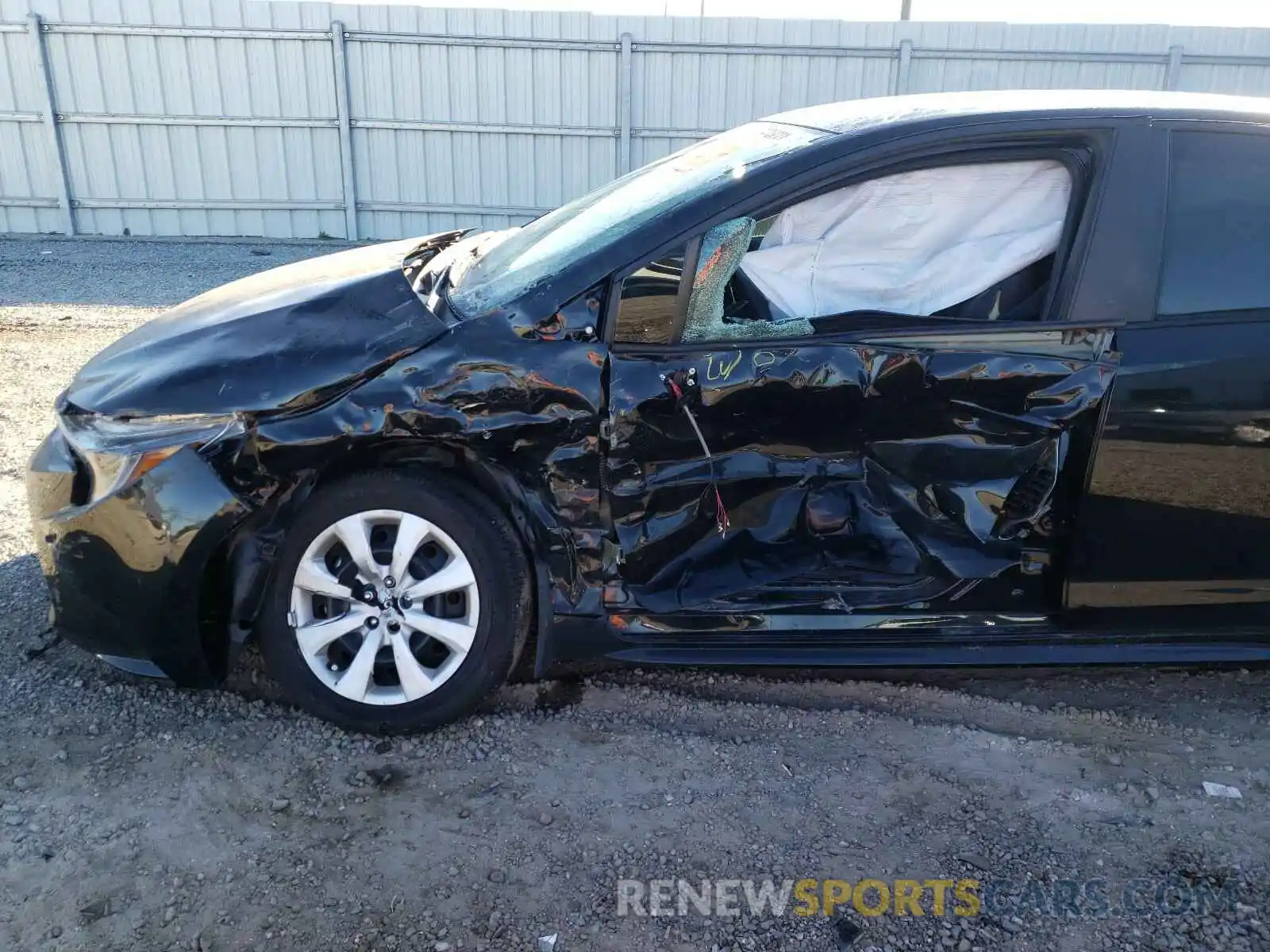 9 Photograph of a damaged car 5YFEPMAE1MP153193 TOYOTA COROLLA 2021