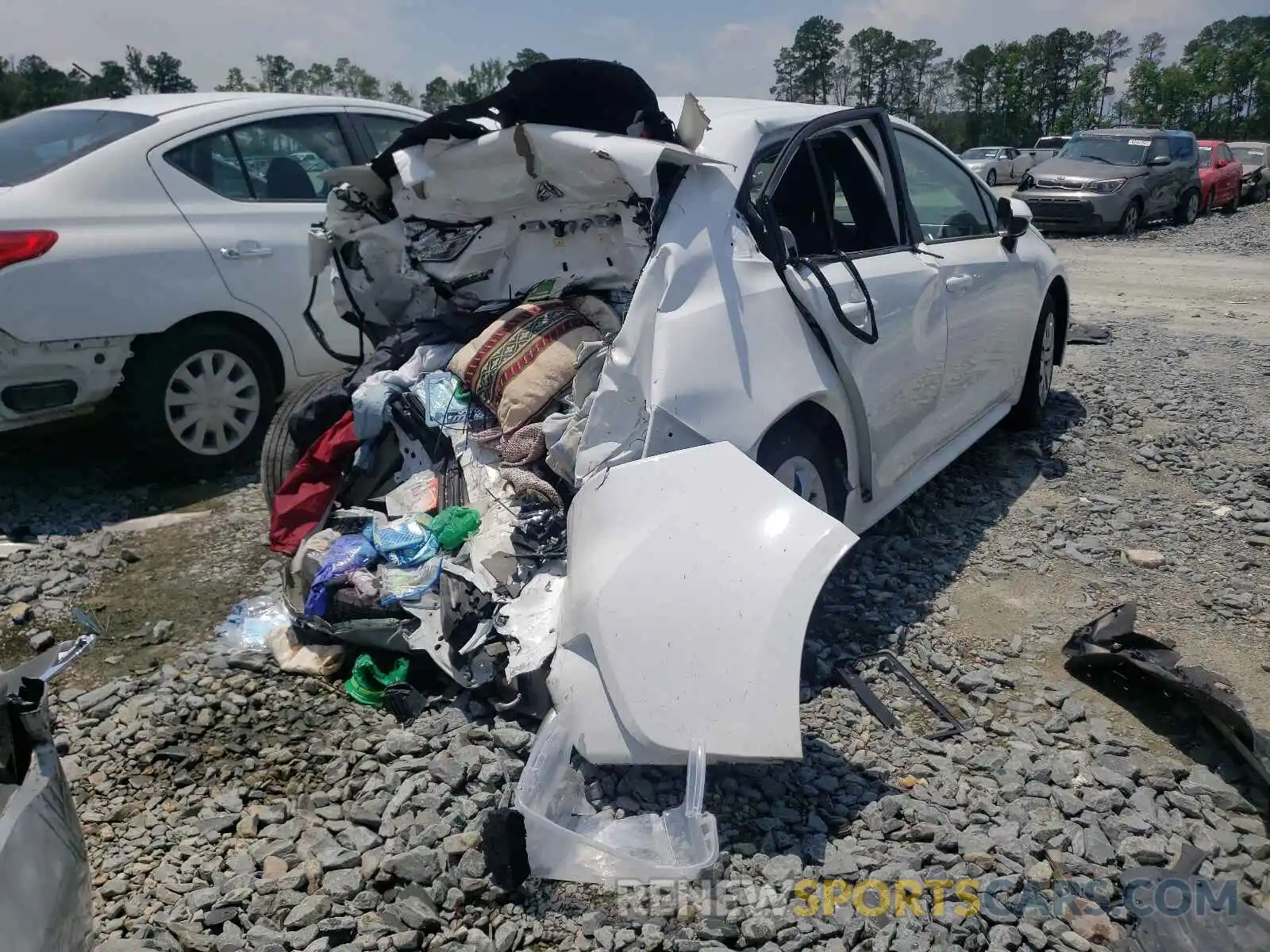 4 Photograph of a damaged car 5YFEPMAE1MP154862 TOYOTA COROLLA 2021