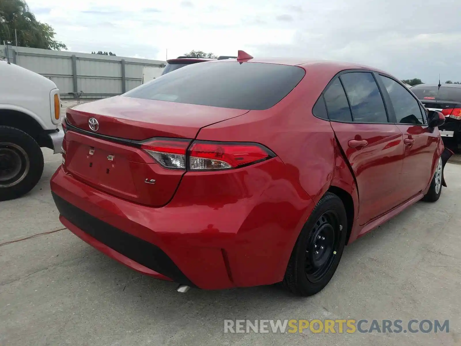 4 Photograph of a damaged car 5YFEPMAE1MP154960 TOYOTA COROLLA 2021