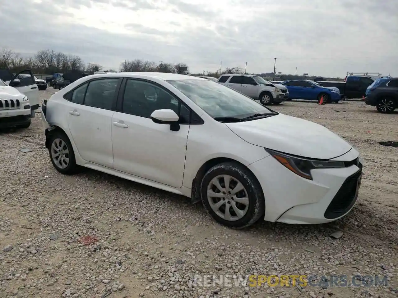 4 Photograph of a damaged car 5YFEPMAE1MP155655 TOYOTA COROLLA 2021