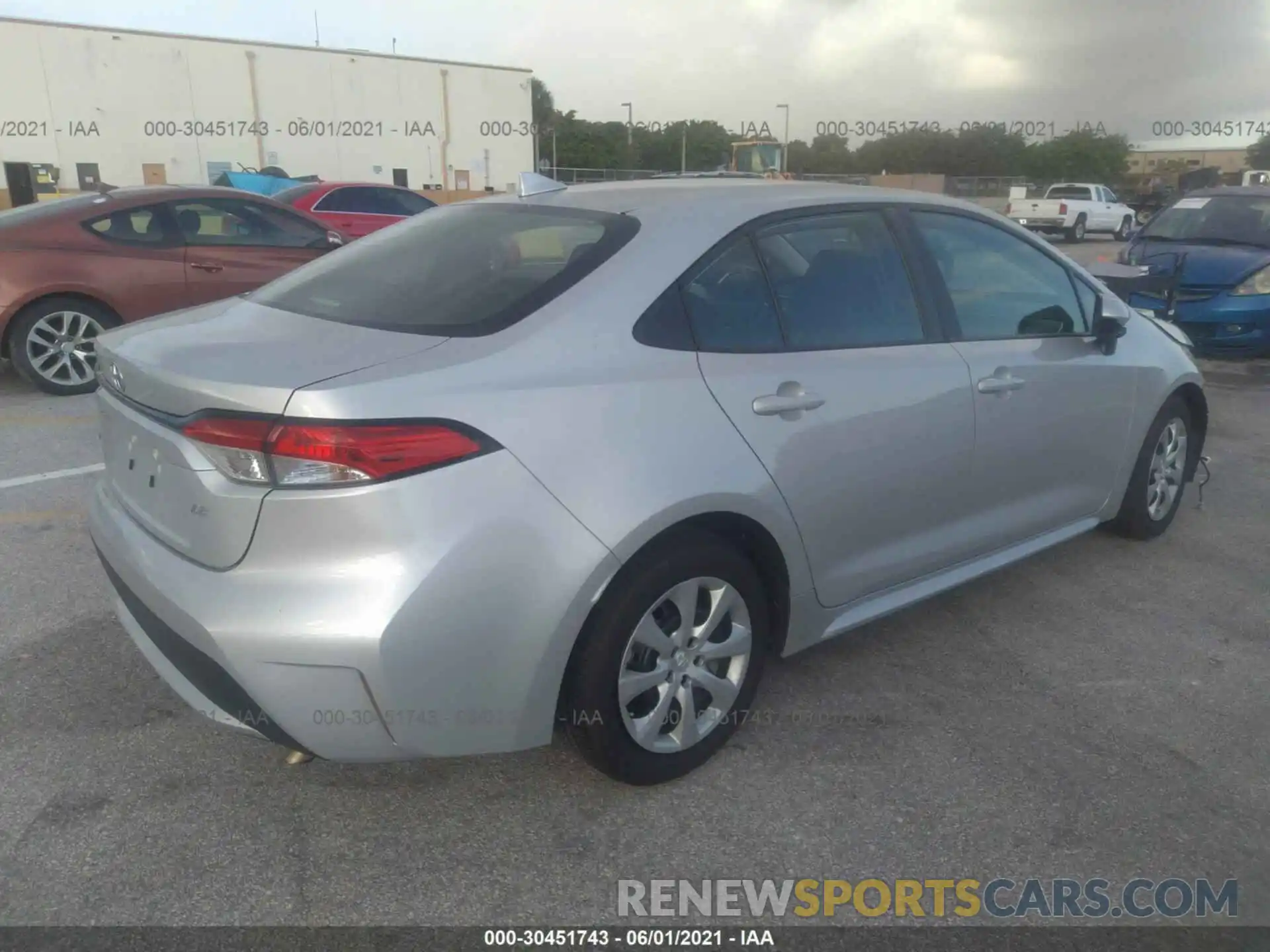 4 Photograph of a damaged car 5YFEPMAE1MP156028 TOYOTA COROLLA 2021