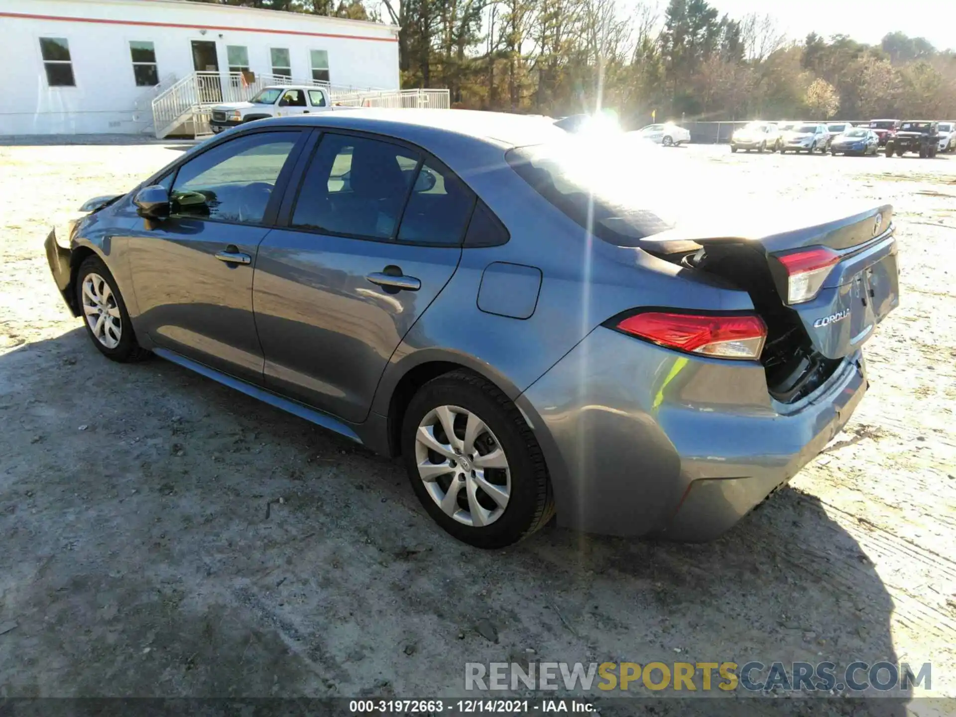 3 Photograph of a damaged car 5YFEPMAE1MP156322 TOYOTA COROLLA 2021