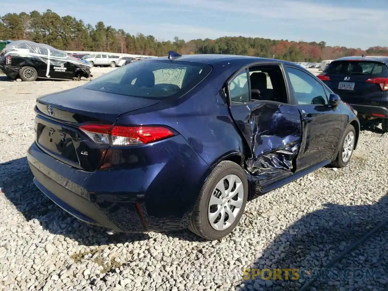 4 Photograph of a damaged car 5YFEPMAE1MP157518 TOYOTA COROLLA 2021