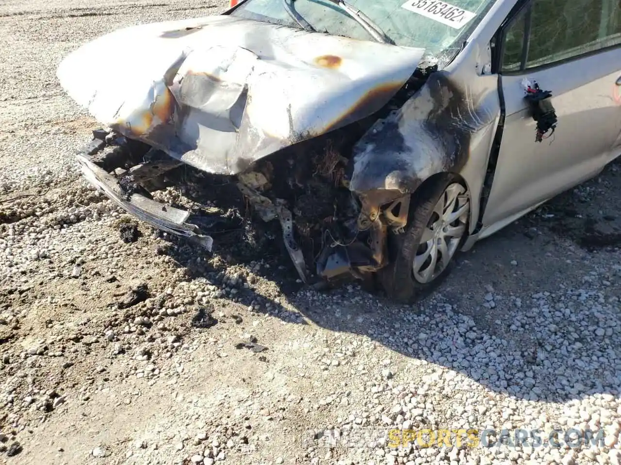 9 Photograph of a damaged car 5YFEPMAE1MP157955 TOYOTA COROLLA 2021