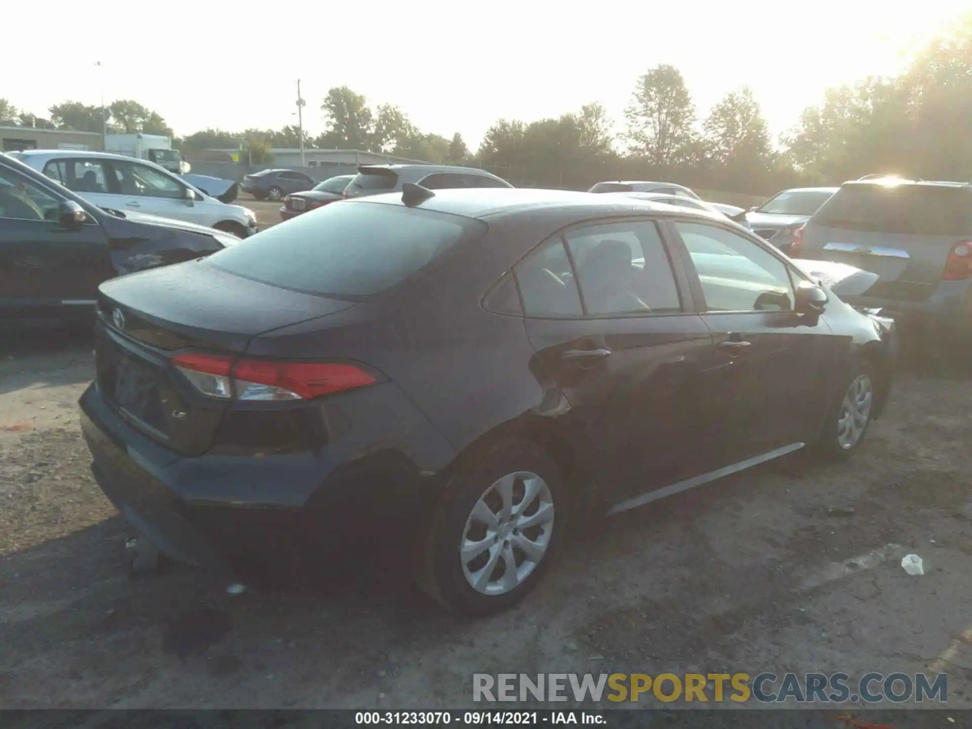 4 Photograph of a damaged car 5YFEPMAE1MP159768 TOYOTA COROLLA 2021