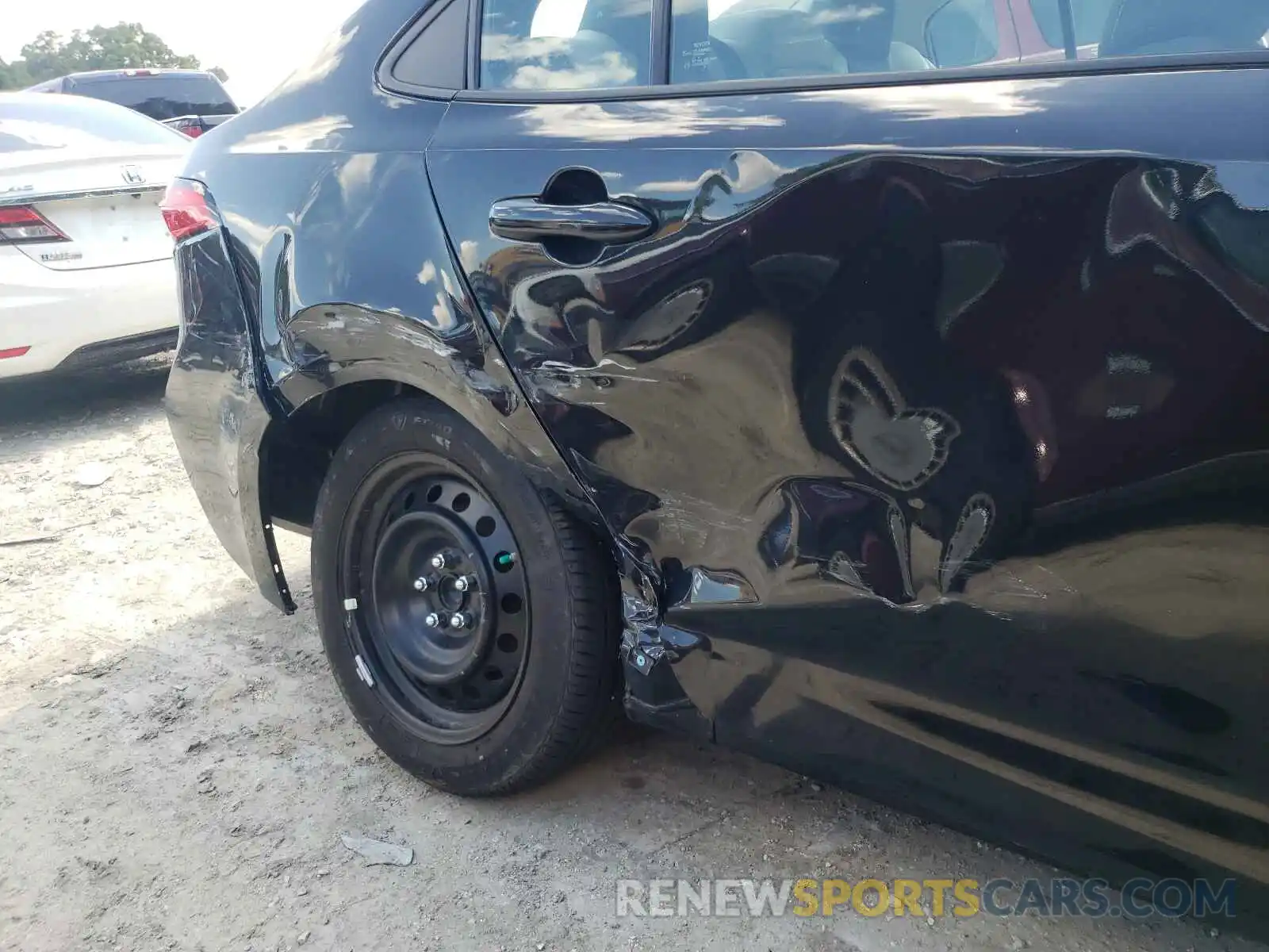 9 Photograph of a damaged car 5YFEPMAE1MP163528 TOYOTA COROLLA 2021