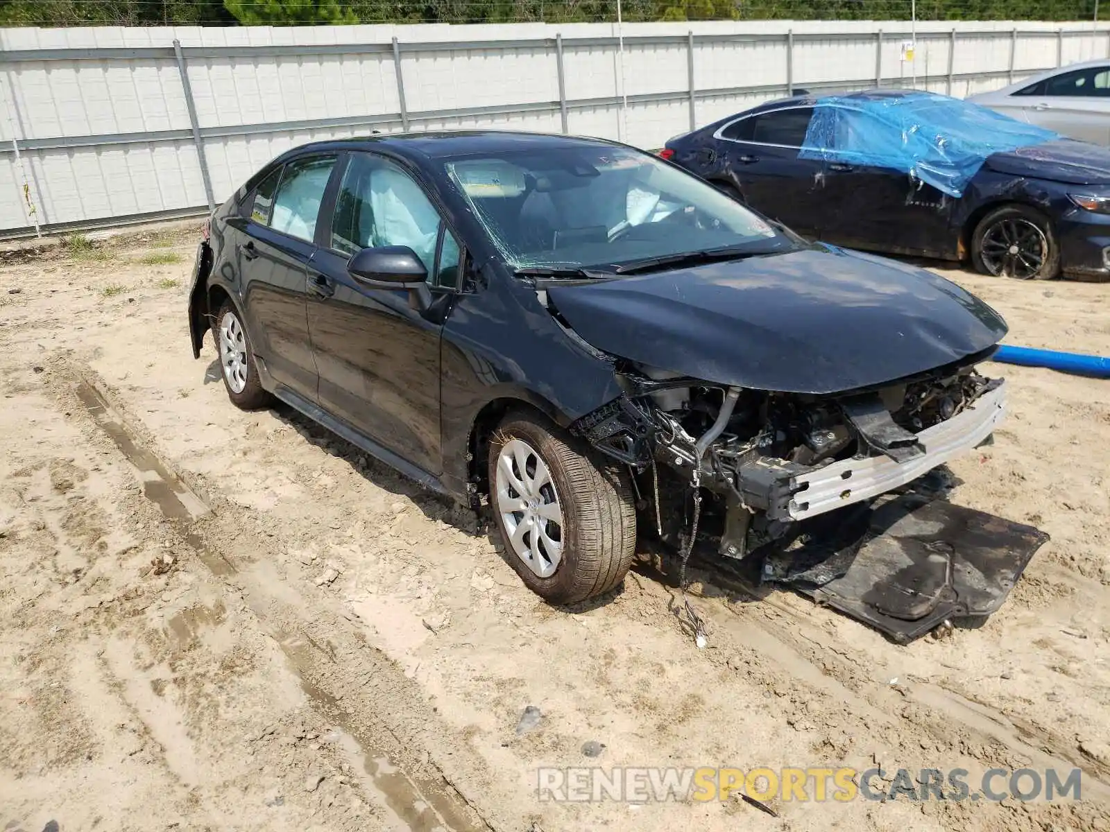 1 Photograph of a damaged car 5YFEPMAE1MP163917 TOYOTA COROLLA 2021