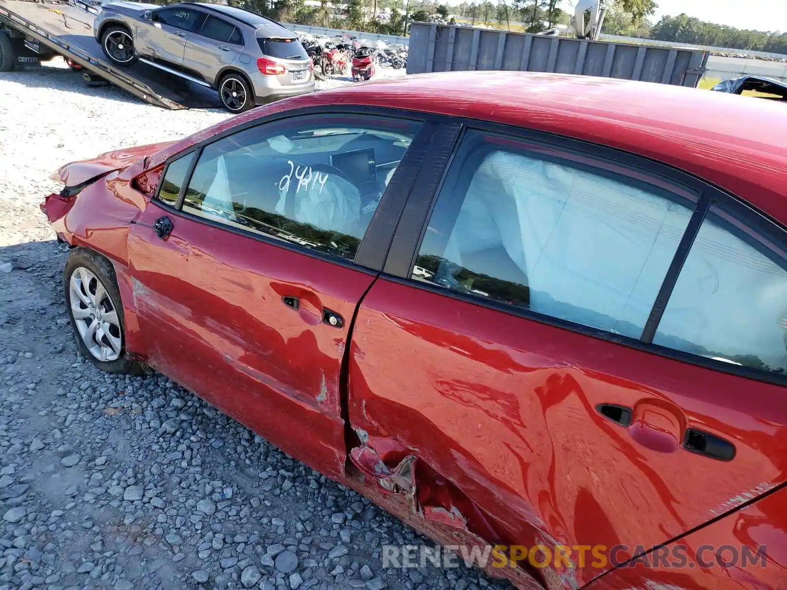 9 Photograph of a damaged car 5YFEPMAE1MP164548 TOYOTA COROLLA 2021