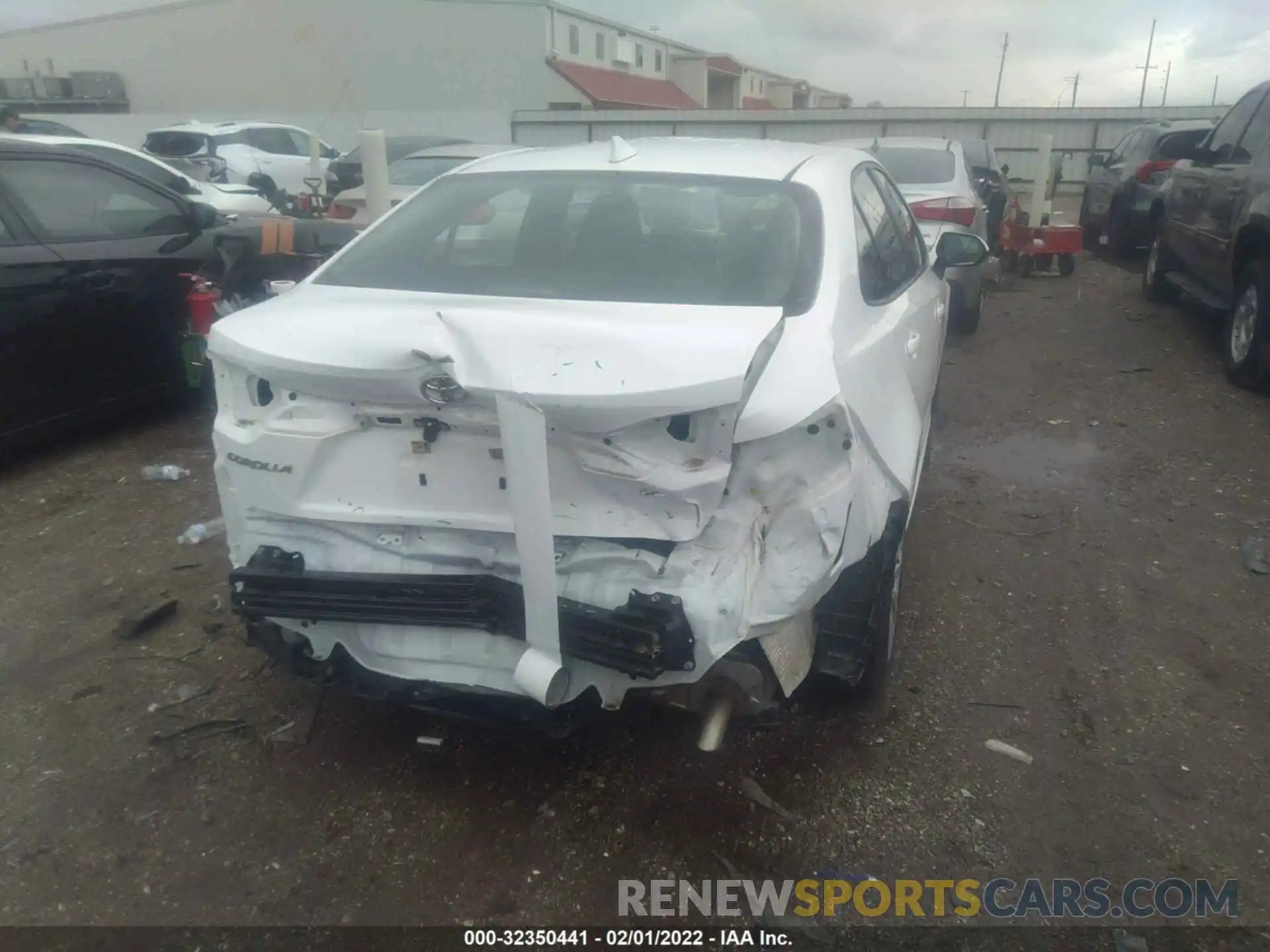 6 Photograph of a damaged car 5YFEPMAE1MP166008 TOYOTA COROLLA 2021