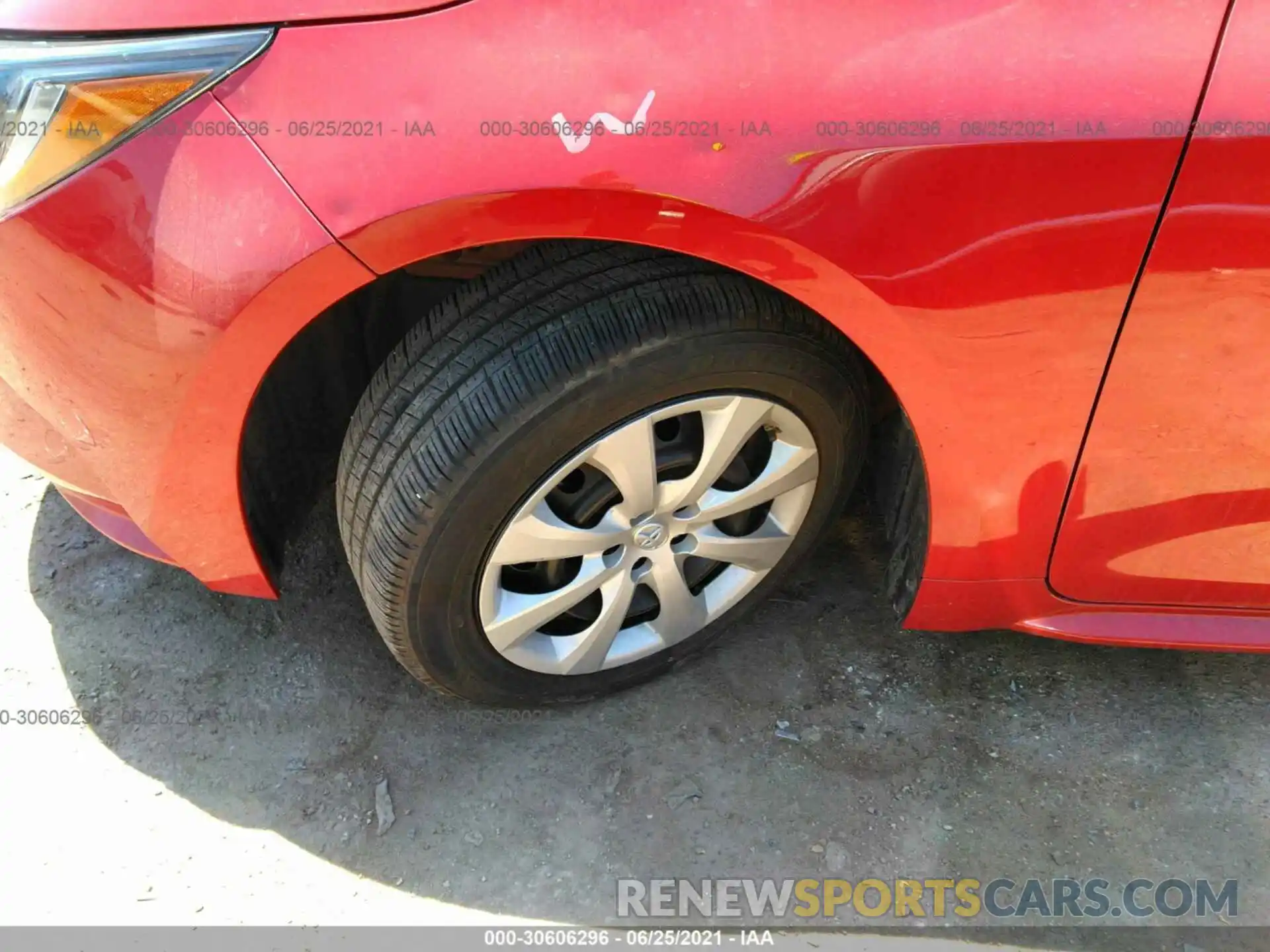 11 Photograph of a damaged car 5YFEPMAE1MP166266 TOYOTA COROLLA 2021