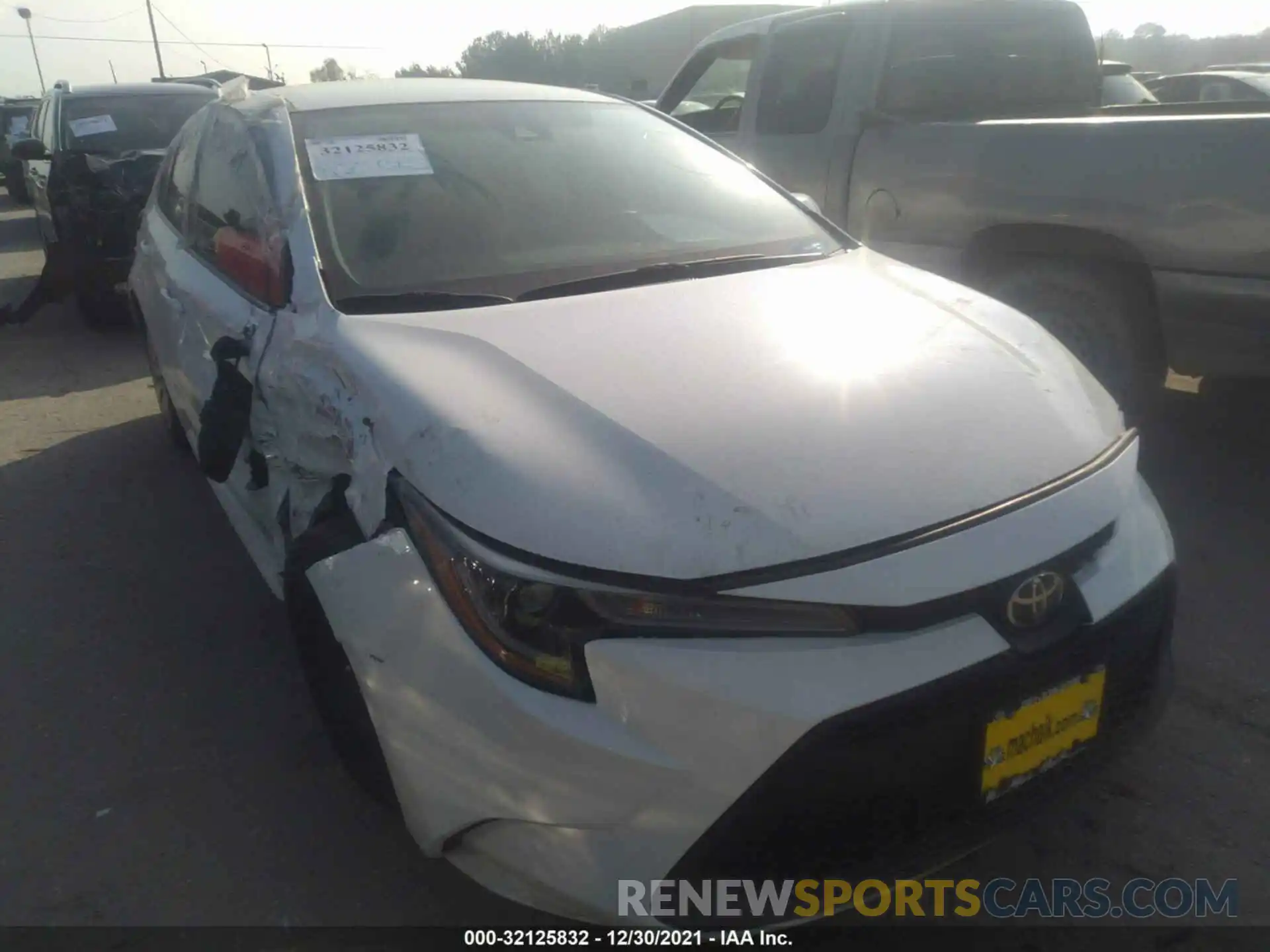 1 Photograph of a damaged car 5YFEPMAE1MP168177 TOYOTA COROLLA 2021