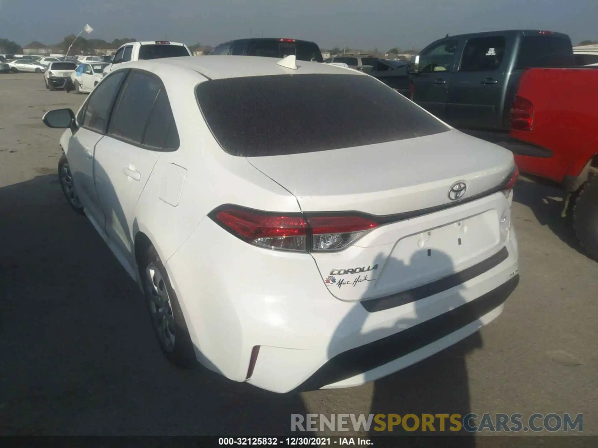 3 Photograph of a damaged car 5YFEPMAE1MP168177 TOYOTA COROLLA 2021