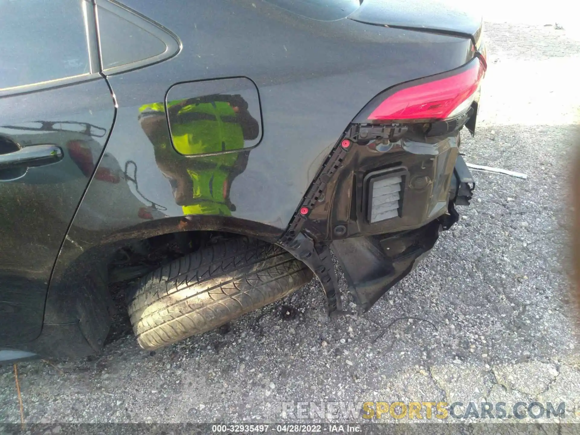 6 Photograph of a damaged car 5YFEPMAE1MP173203 TOYOTA COROLLA 2021