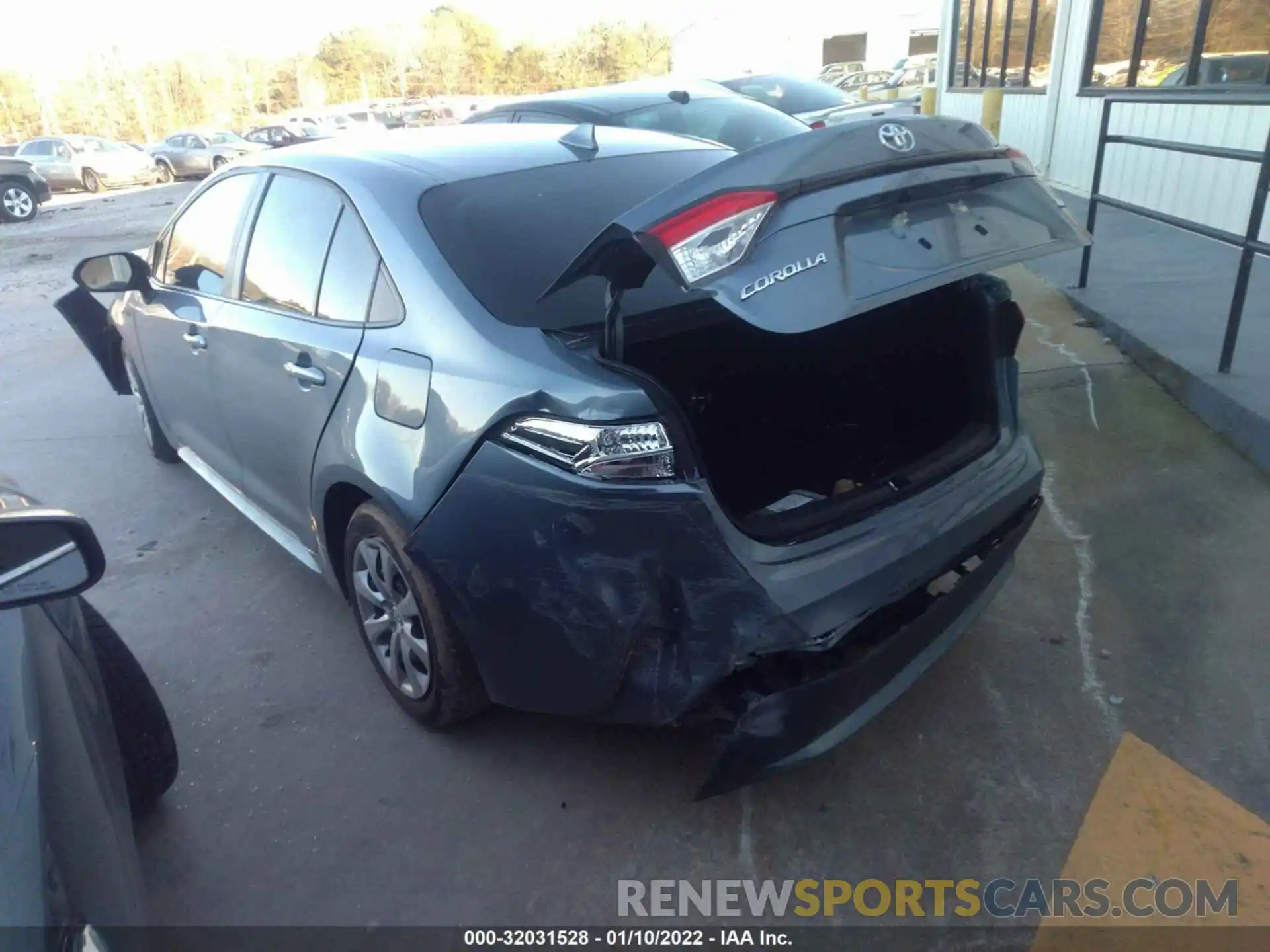 3 Photograph of a damaged car 5YFEPMAE1MP175825 TOYOTA COROLLA 2021