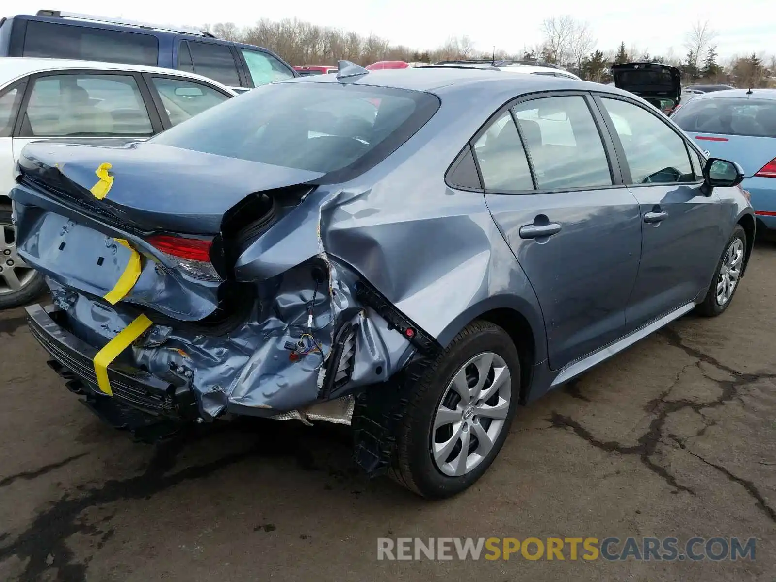 4 Photograph of a damaged car 5YFEPMAE1MP177266 TOYOTA COROLLA 2021