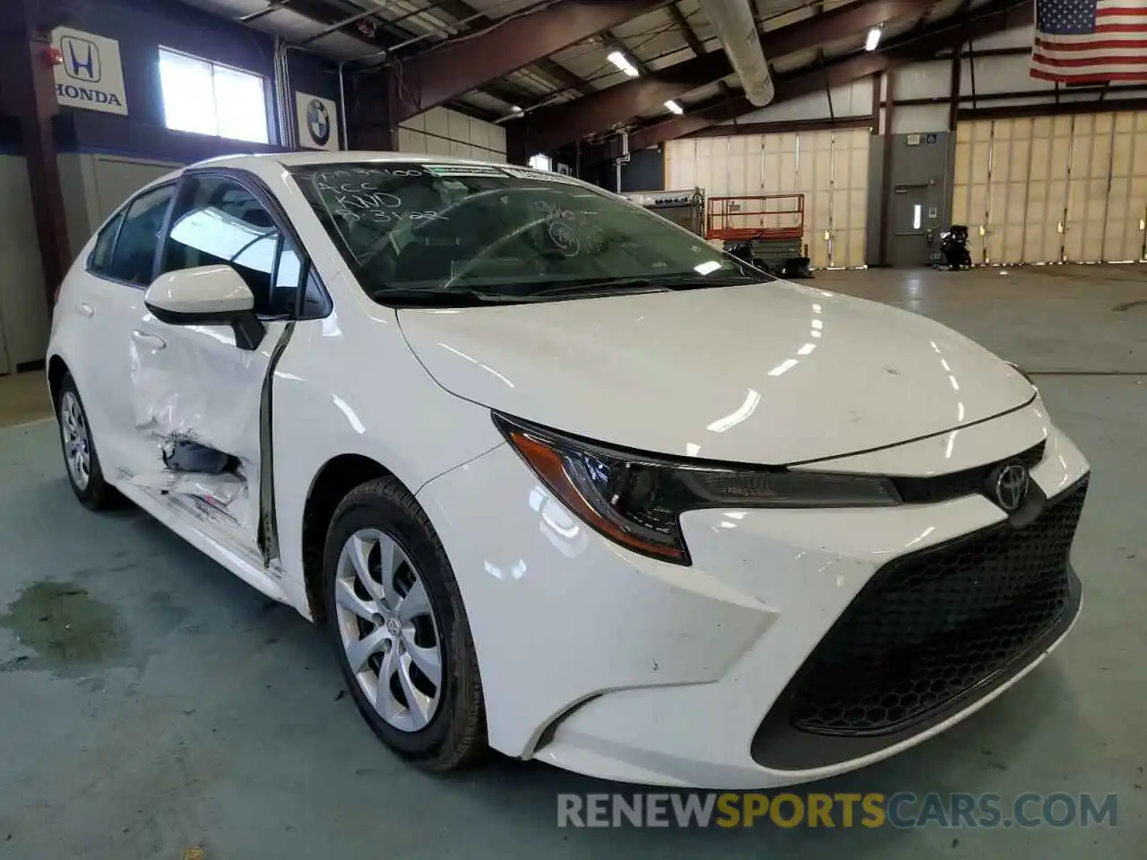 1 Photograph of a damaged car 5YFEPMAE1MP179342 TOYOTA COROLLA 2021