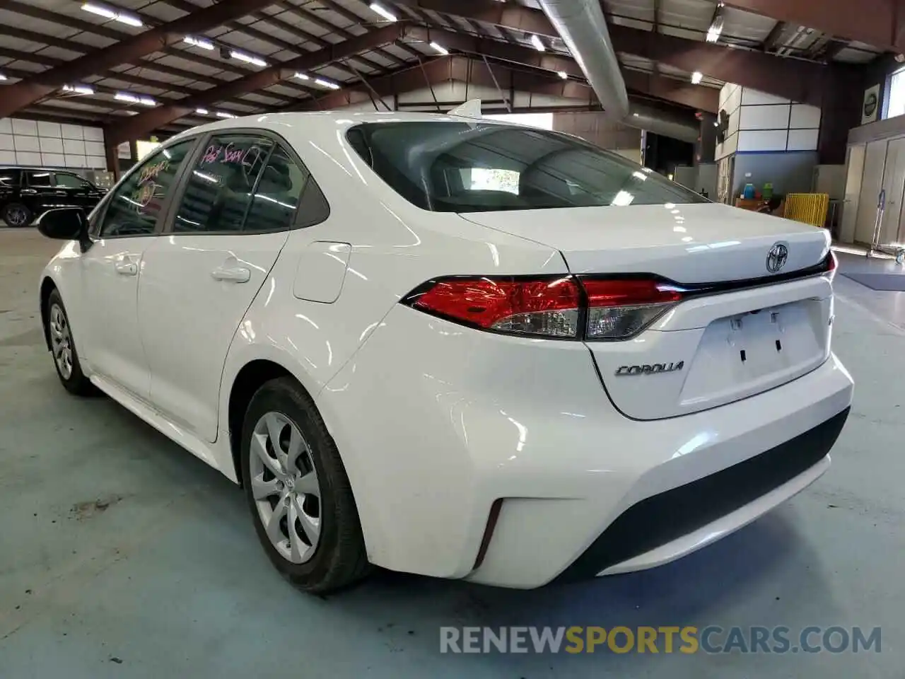 3 Photograph of a damaged car 5YFEPMAE1MP179342 TOYOTA COROLLA 2021