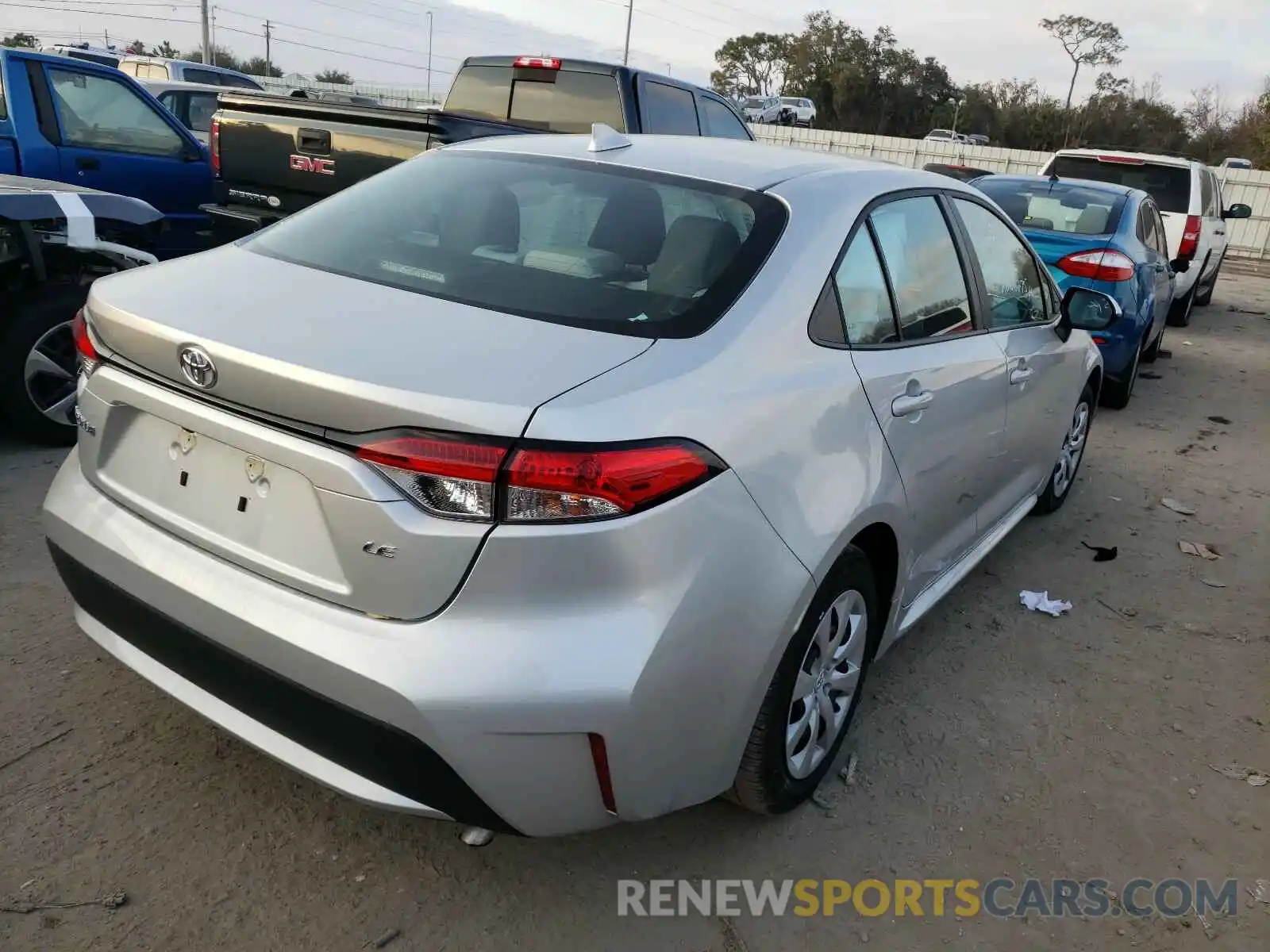 4 Photograph of a damaged car 5YFEPMAE1MP179468 TOYOTA COROLLA 2021