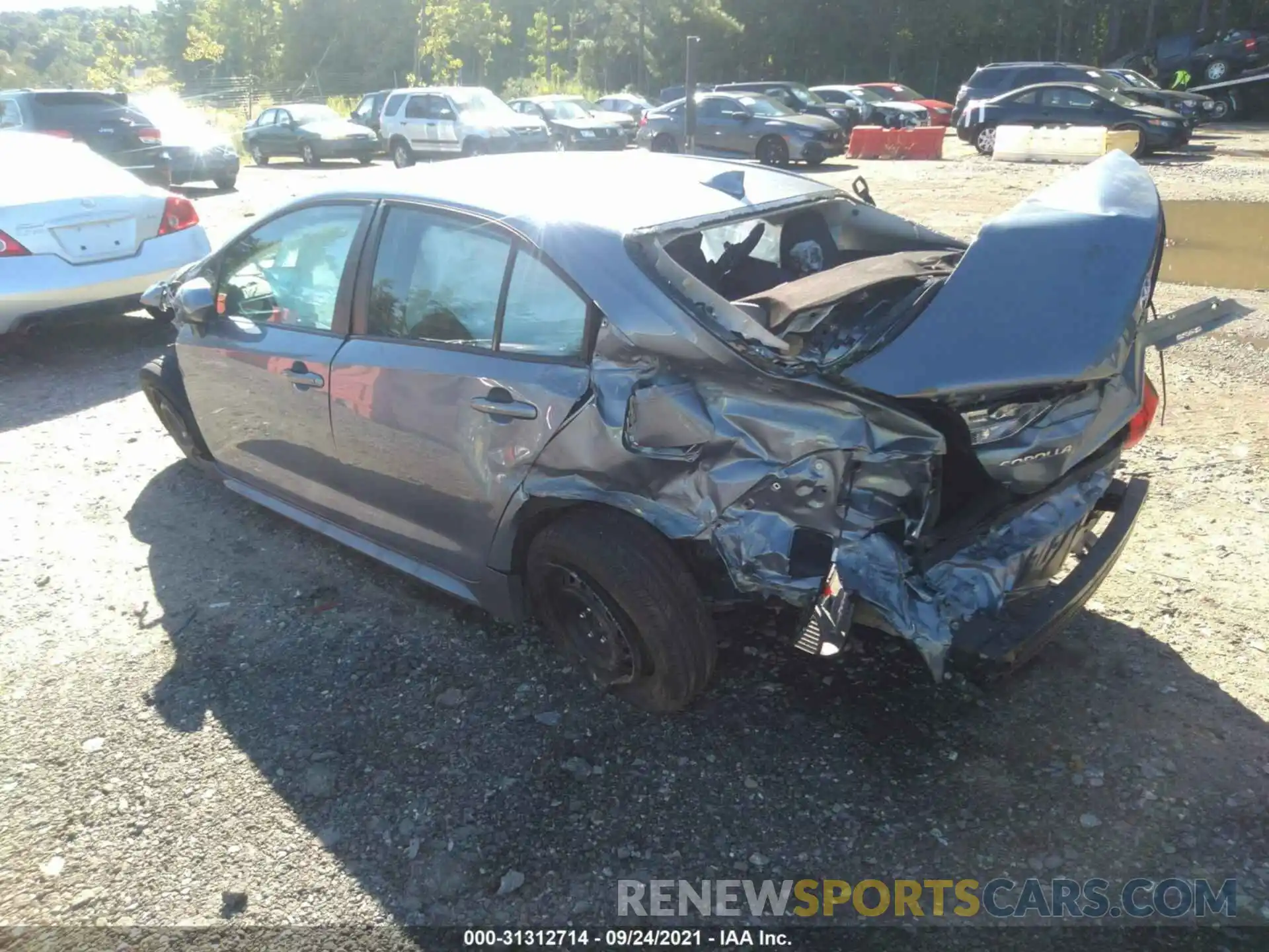 3 Photograph of a damaged car 5YFEPMAE1MP180118 TOYOTA COROLLA 2021