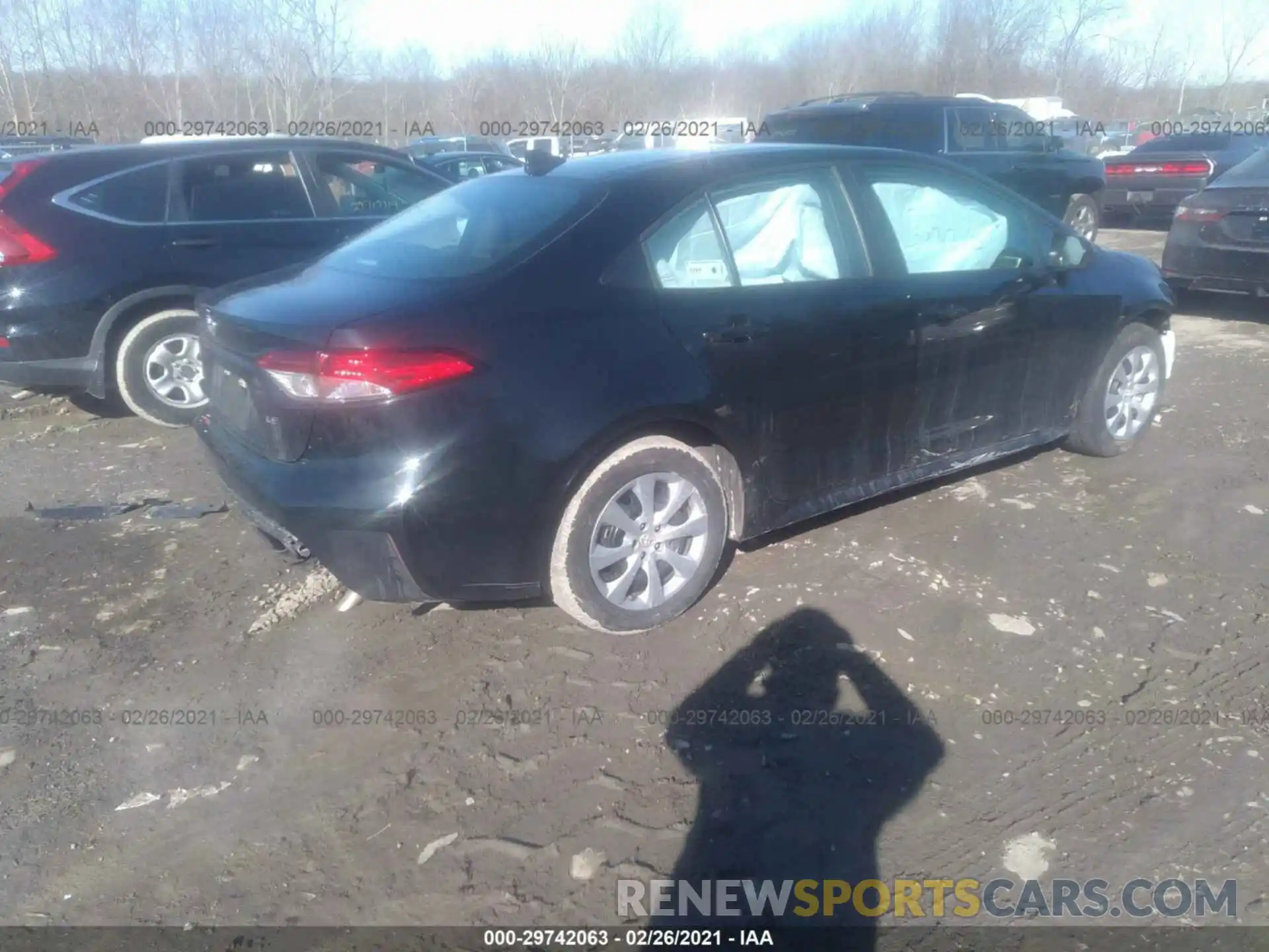 4 Photograph of a damaged car 5YFEPMAE1MP181205 TOYOTA COROLLA 2021