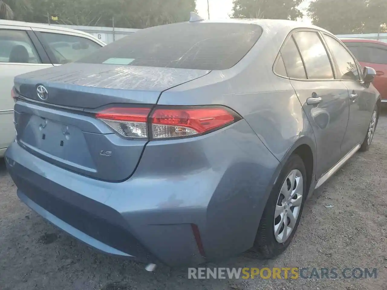 4 Photograph of a damaged car 5YFEPMAE1MP183634 TOYOTA COROLLA 2021