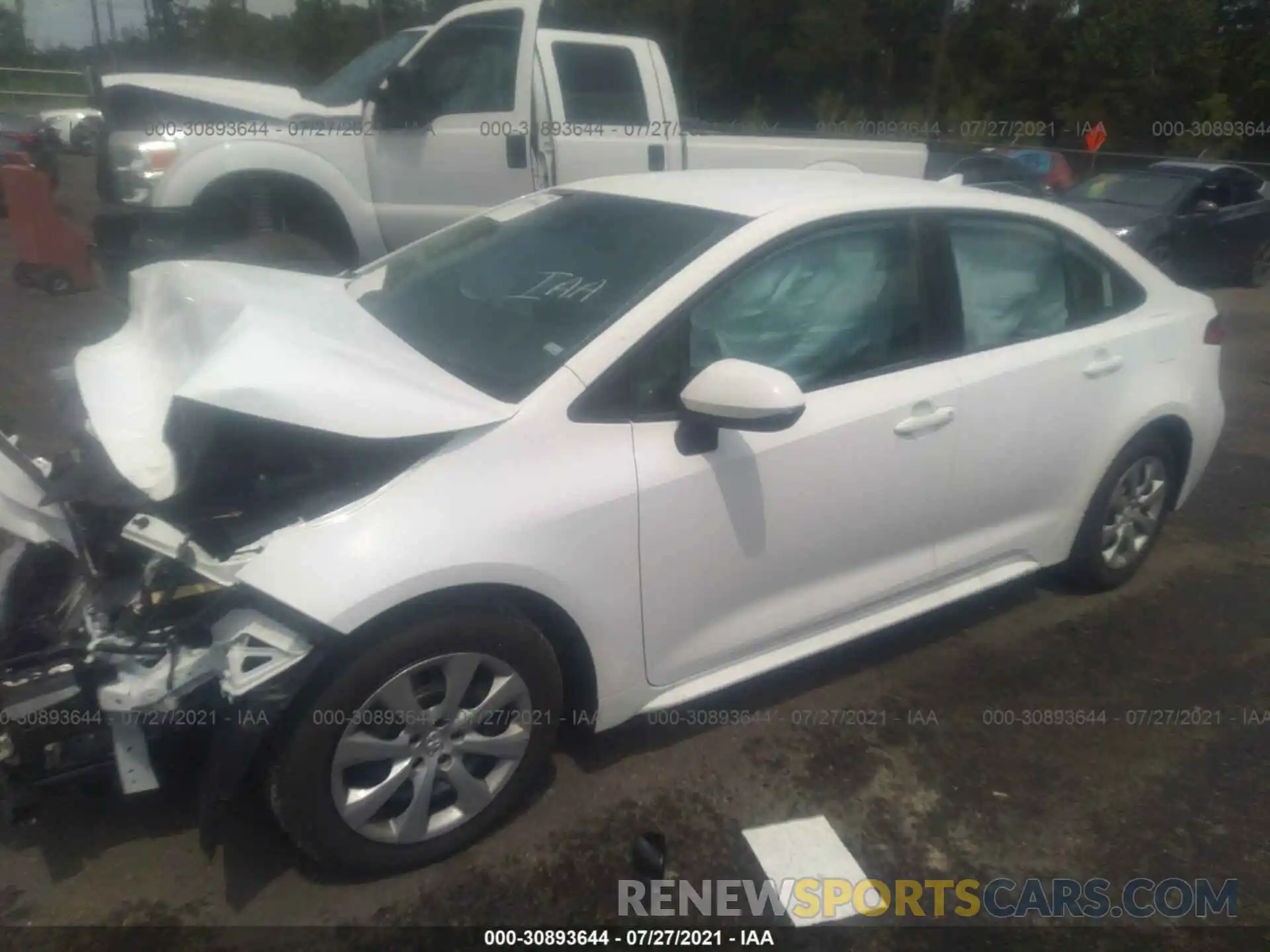 2 Photograph of a damaged car 5YFEPMAE1MP185867 TOYOTA COROLLA 2021